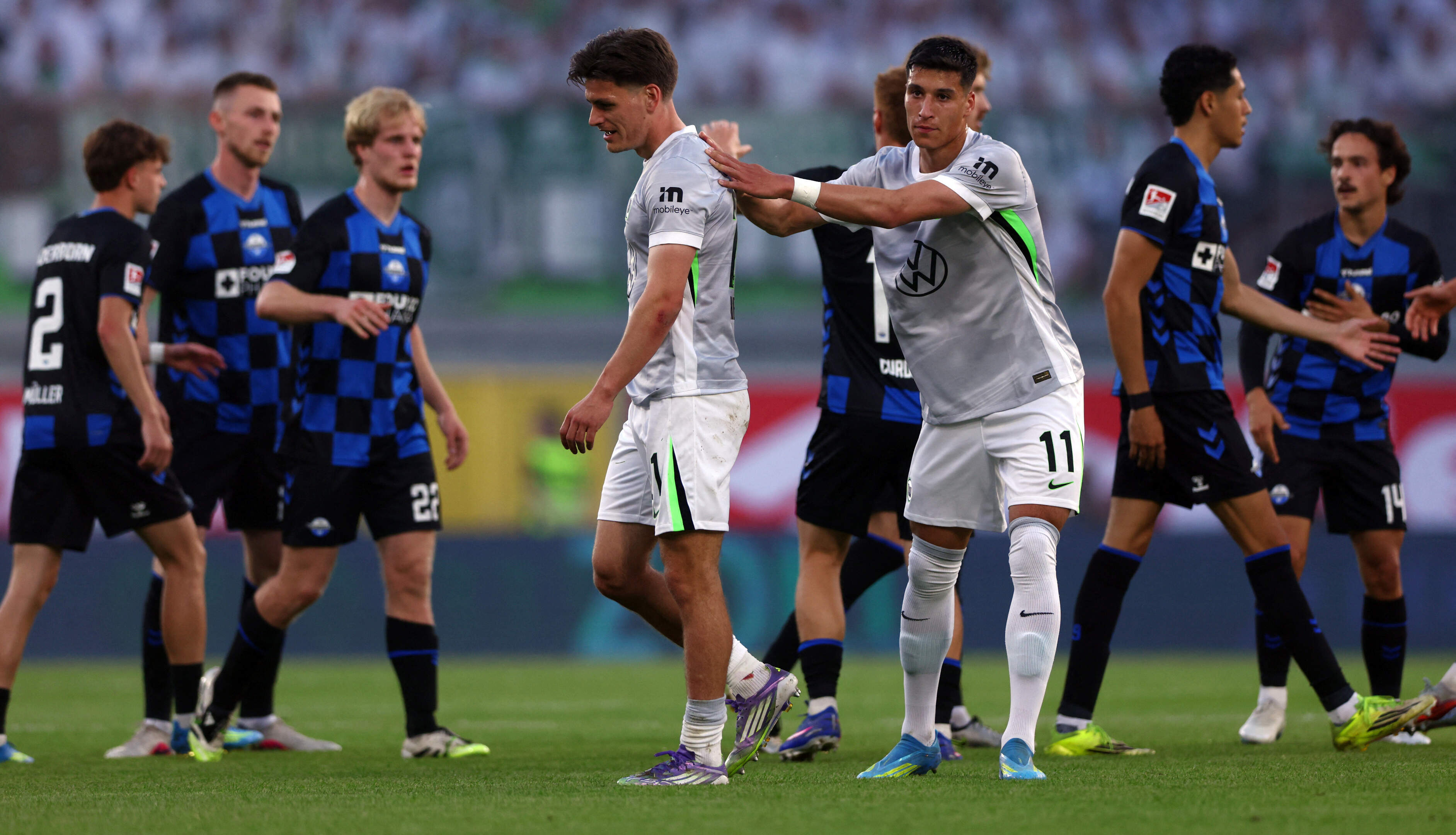 “Het overschrijdt alle grenzen”: Joakim Maehle krijgt de volle laag na degradatie van Wolfsburg, club schiet ex-speler van Genk te hulp