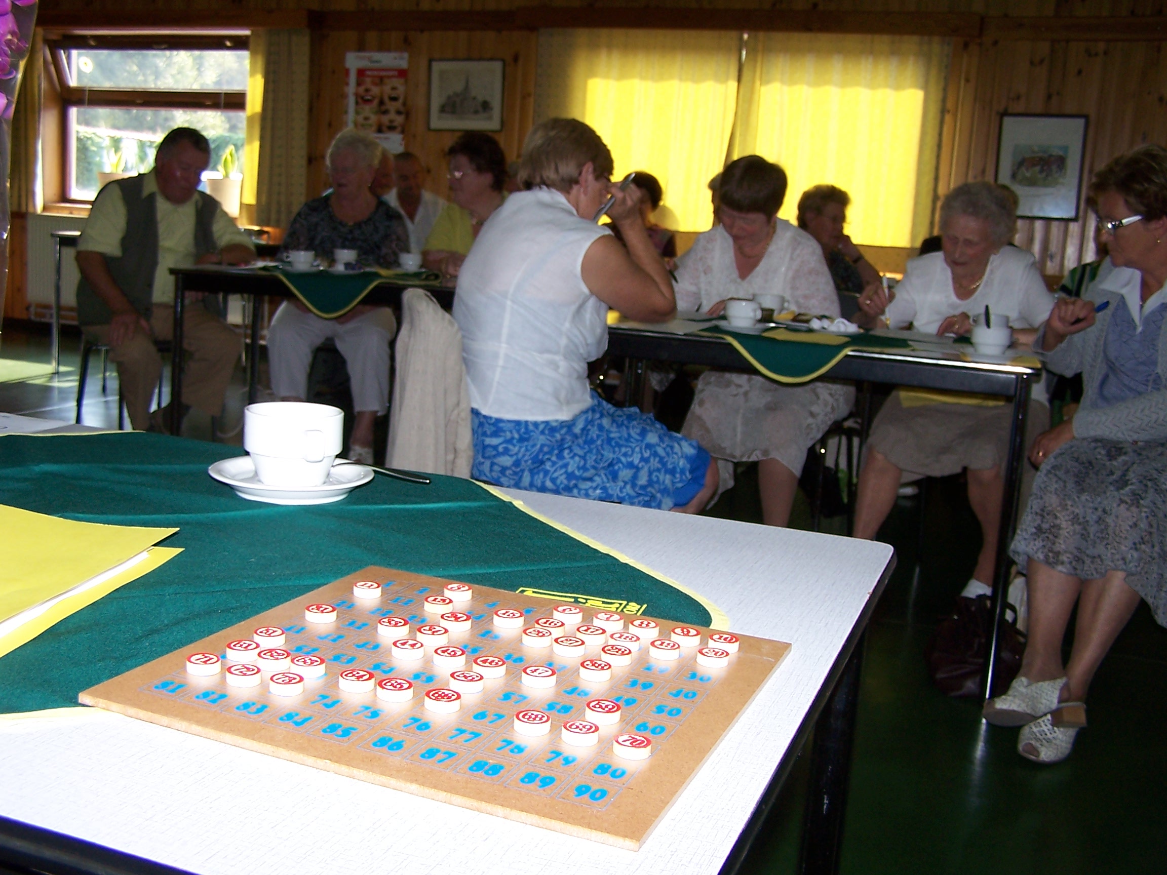 Septemberkermis Asper dorp opende met Bingo-namiddag voor 60-plussers