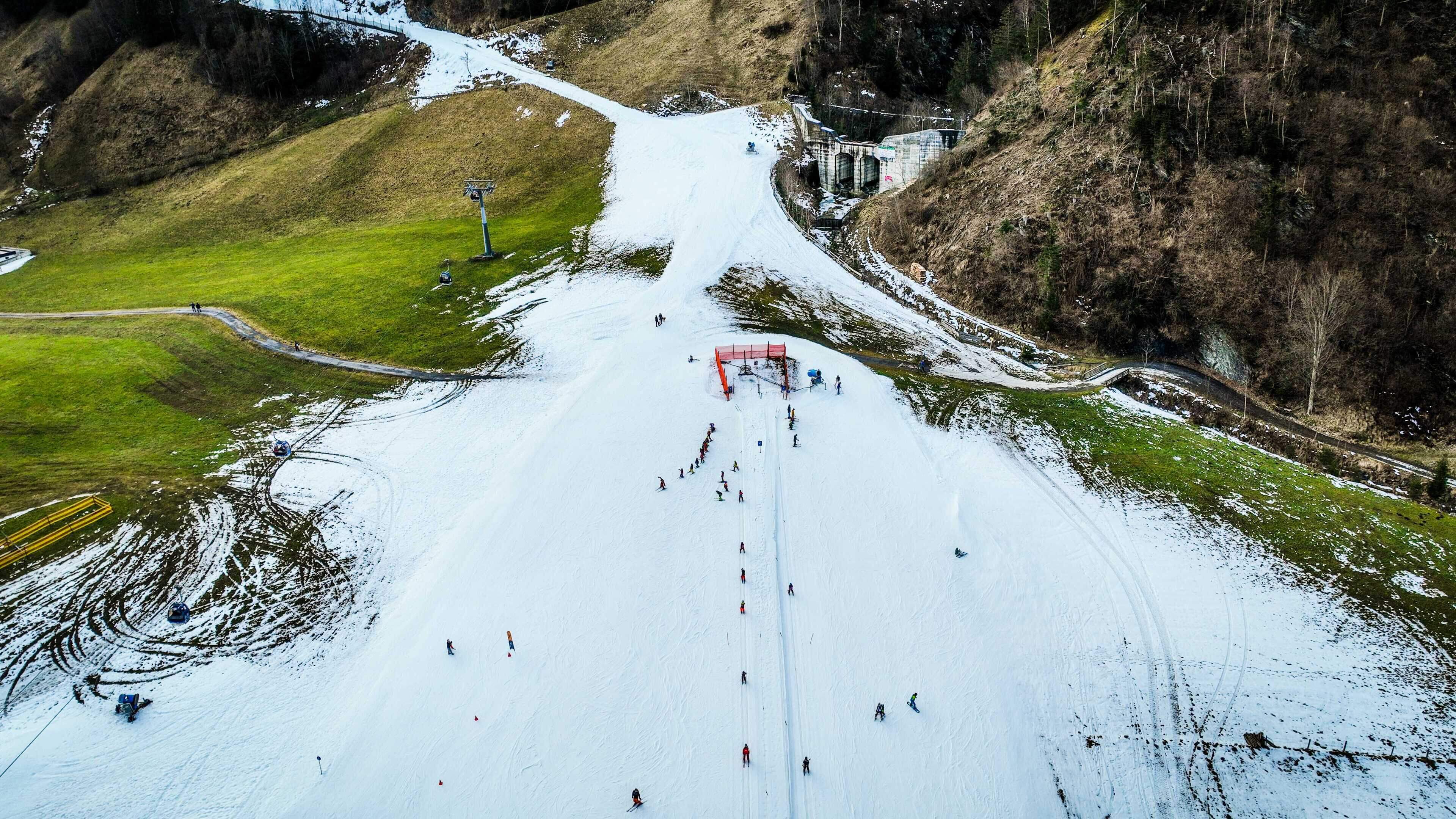 Dertienjarig meisje sterft bij ongeval met slee in Oostenrijkse bergen