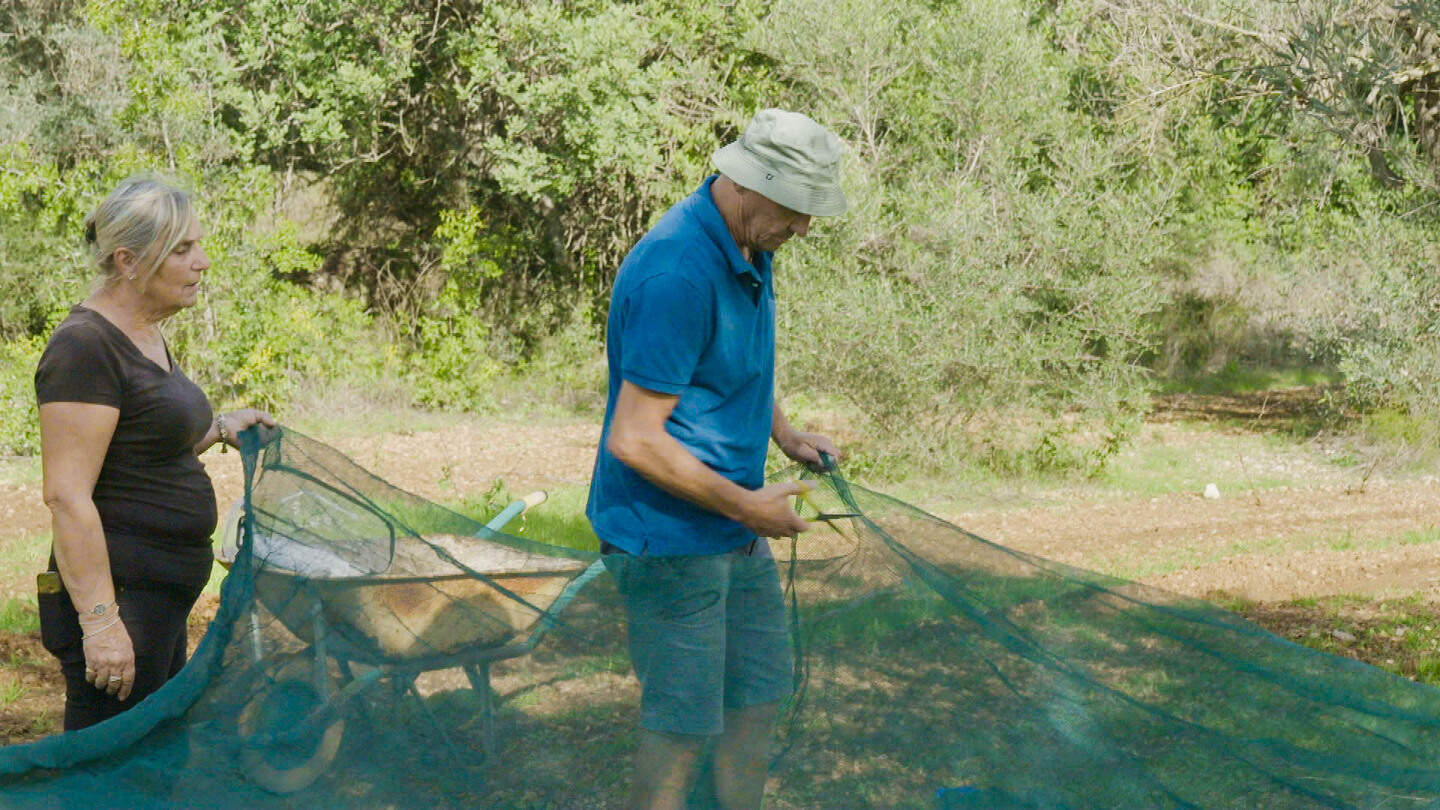 Aniek en Dirk werken samen op de camping van Aniek in Spanje