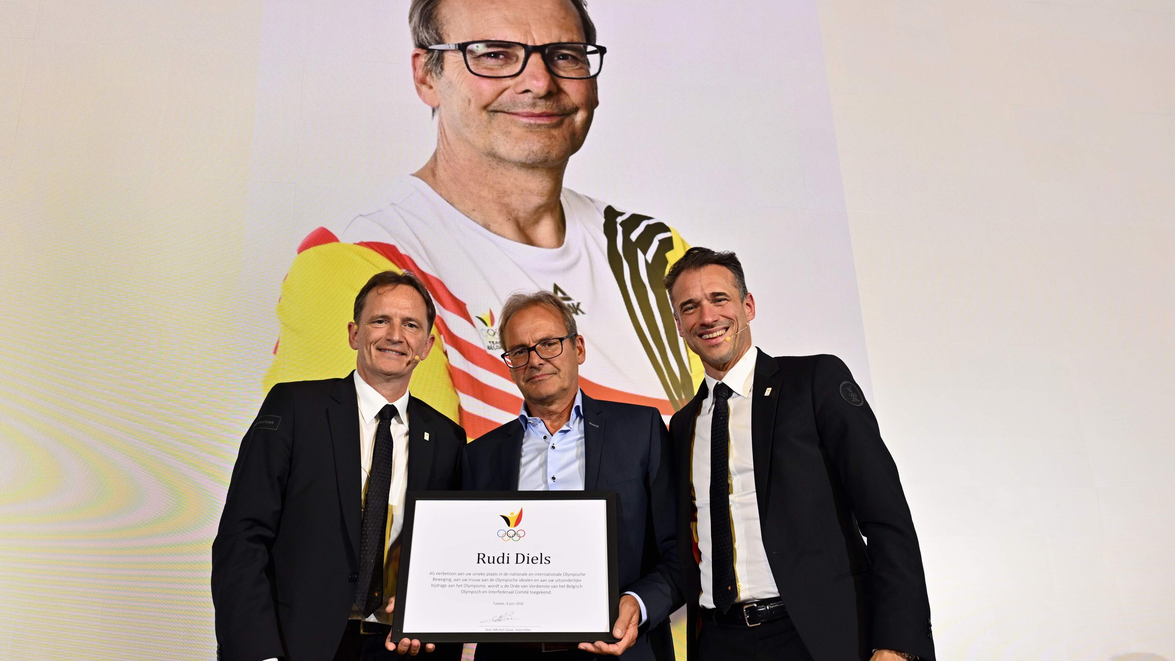 BOIC verwelkomt padel als 86e federatie en bekroont Rudi Diels voor zijn sportieve verdiensten