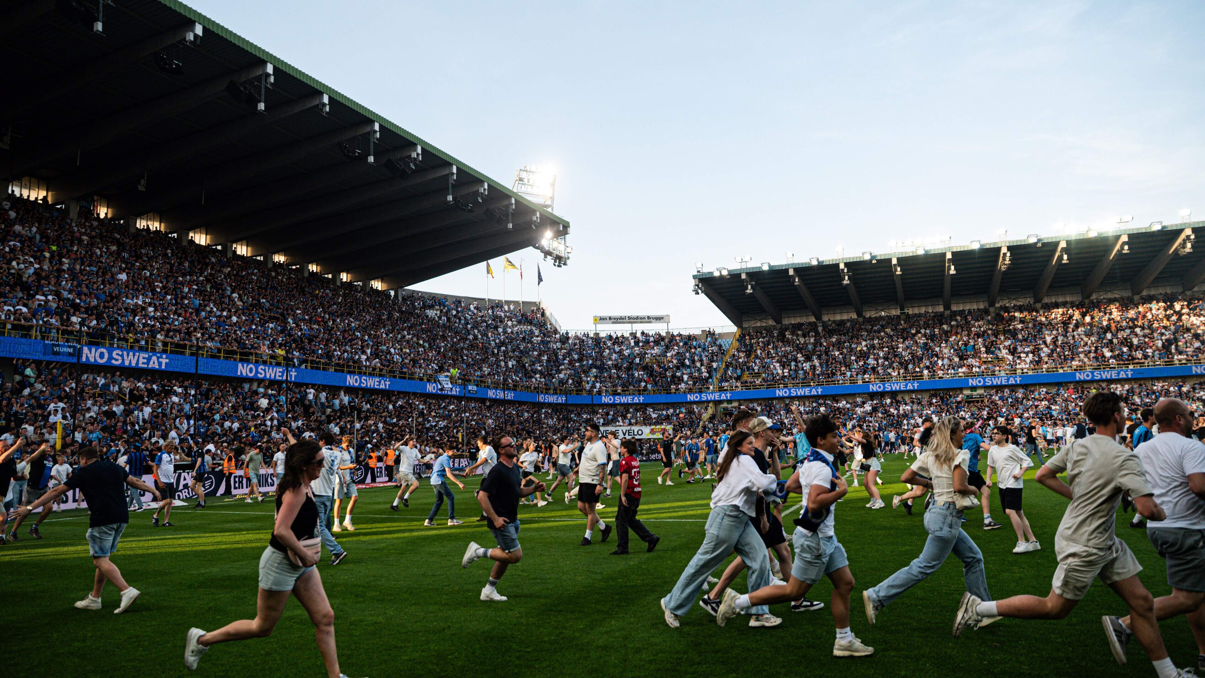 Uitgestelde boete voor Club Brugge na hitlergroet supporter 