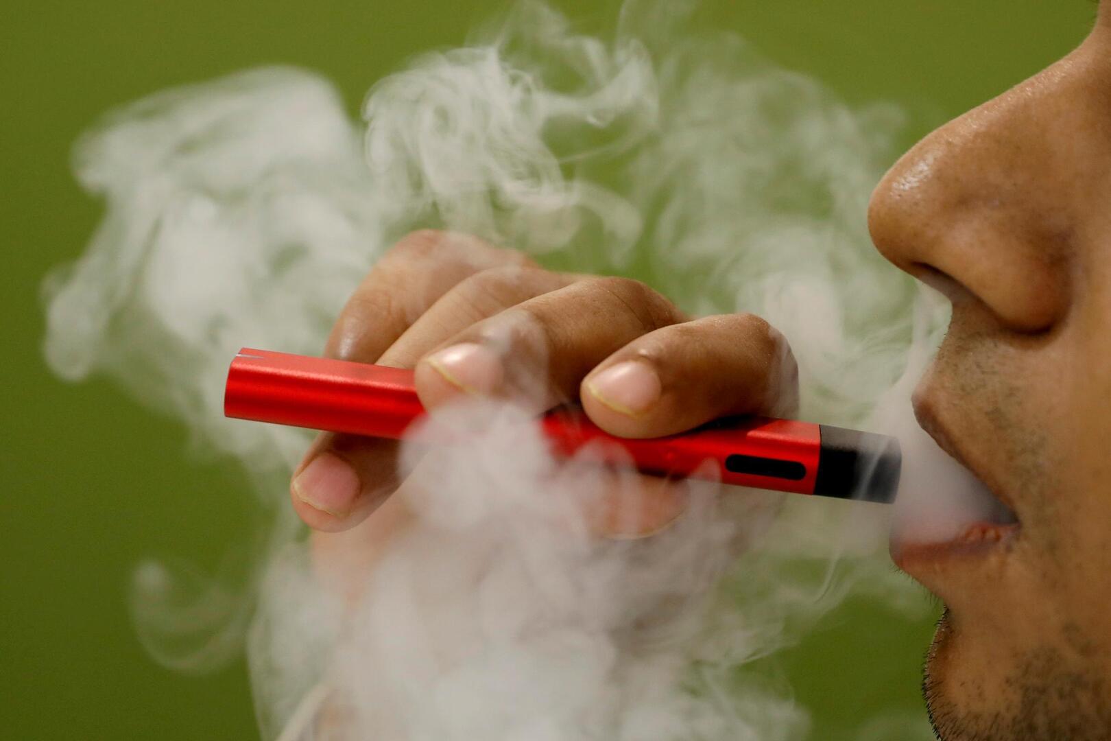 wat is vapen Het helpt tegen stress” en is minder ongezond dan roken, maar wat zit er in  vapes?