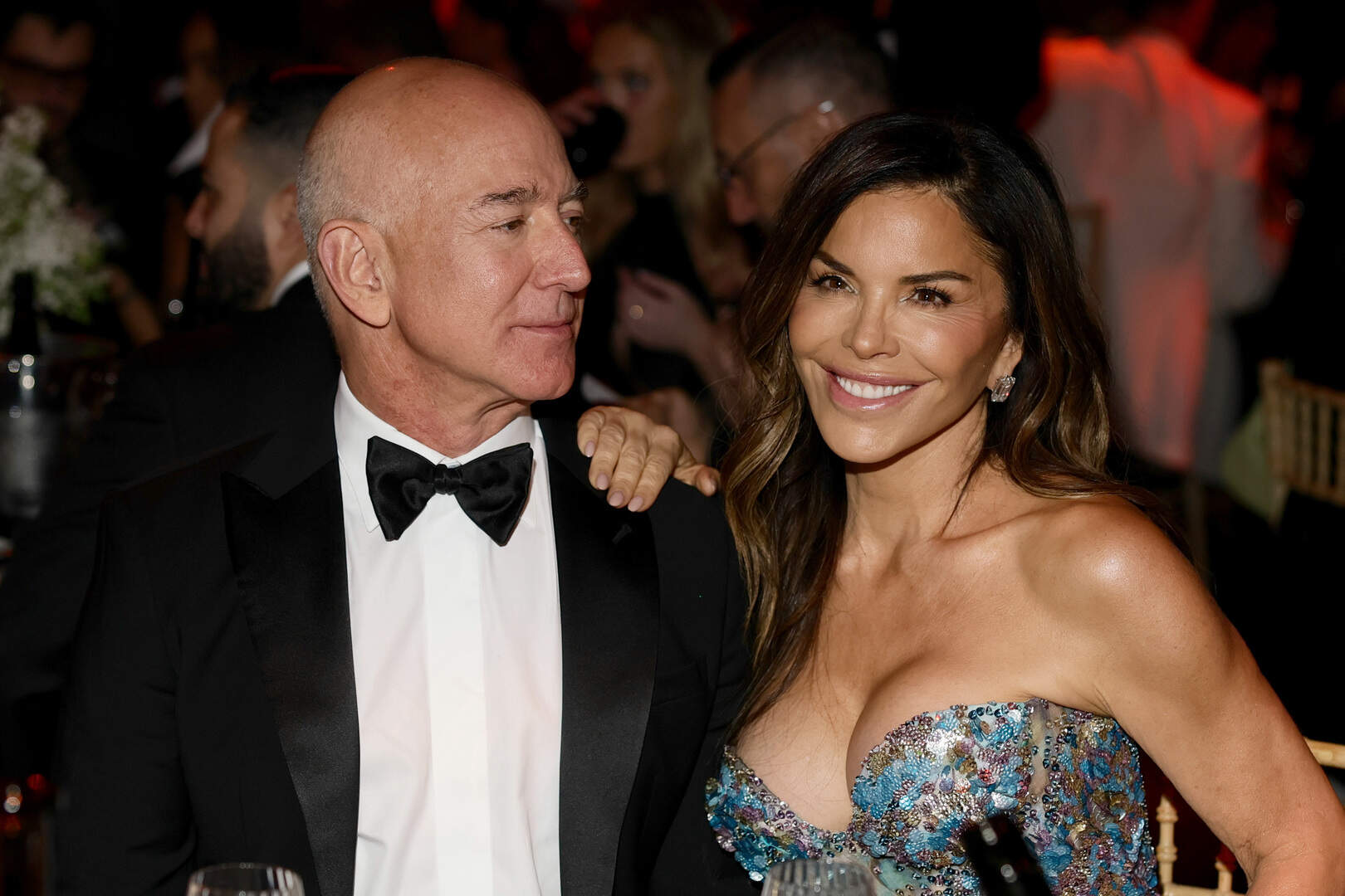 Jeff Bezos organiseert privéfeest voorafgaand aan Met Gala en krijgt ...
