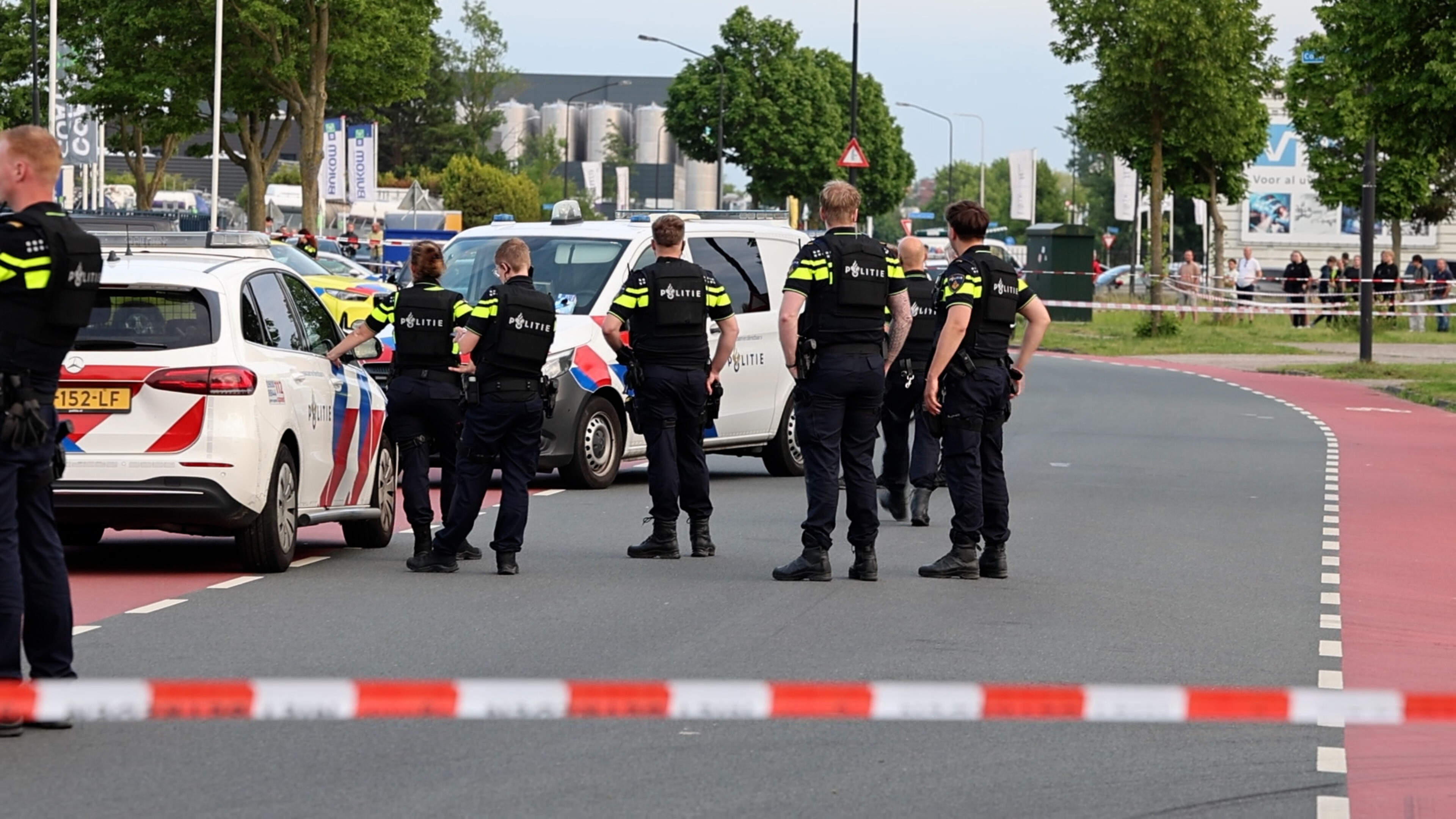 Dode en twee gewonden bij steekpartij in Nederland