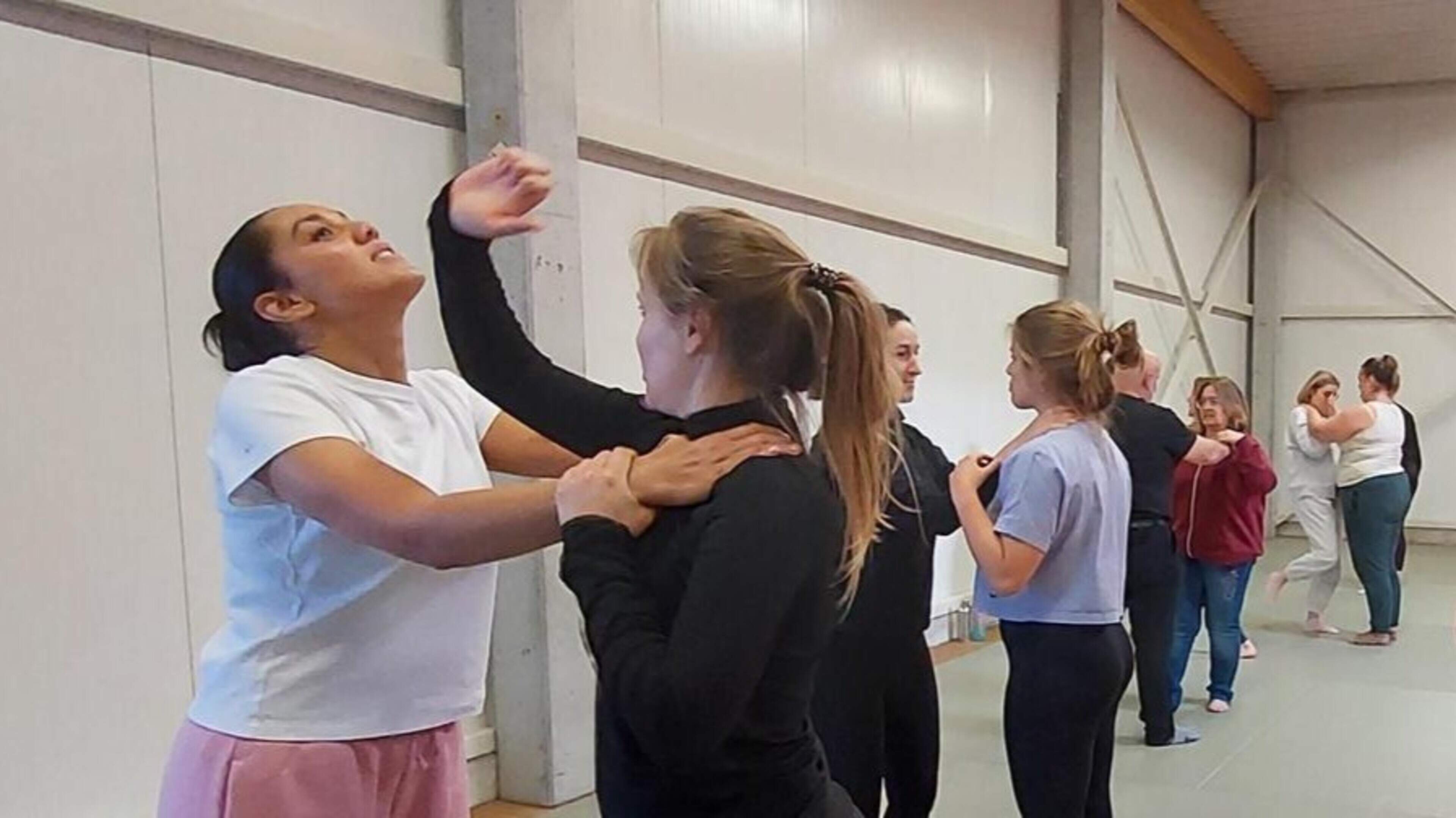 Hasselt geeft vrouwen gratis weerbaarheidstraining door vzw die ontstond na moord op Julie Van Espen