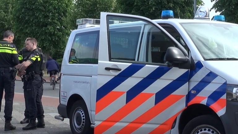 Veertienjarige Nederlandse jongen bekent moord op zijn ouders
