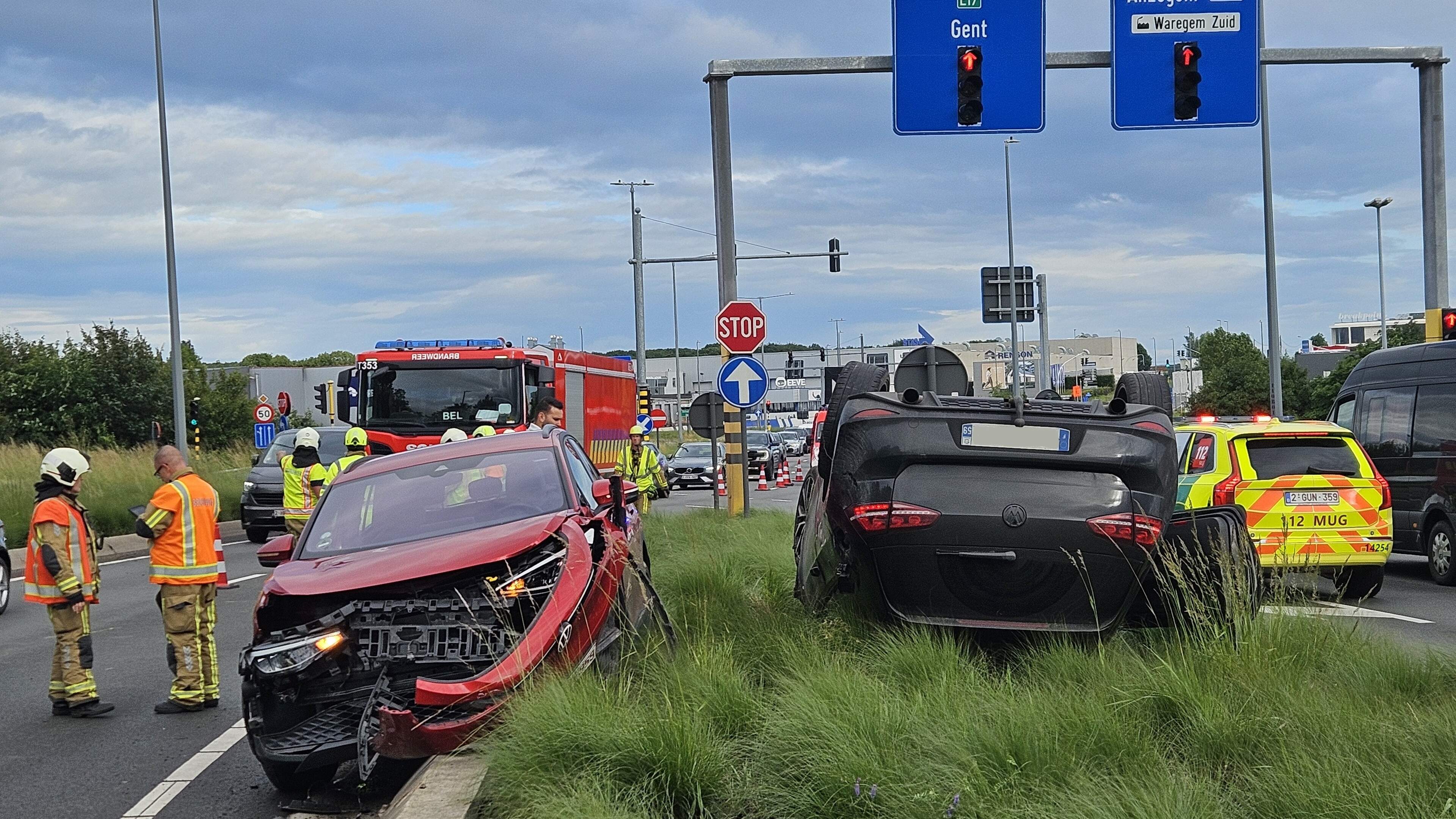 Zes Fransen opgepakt na dolle achtervolging op E17 die eindi