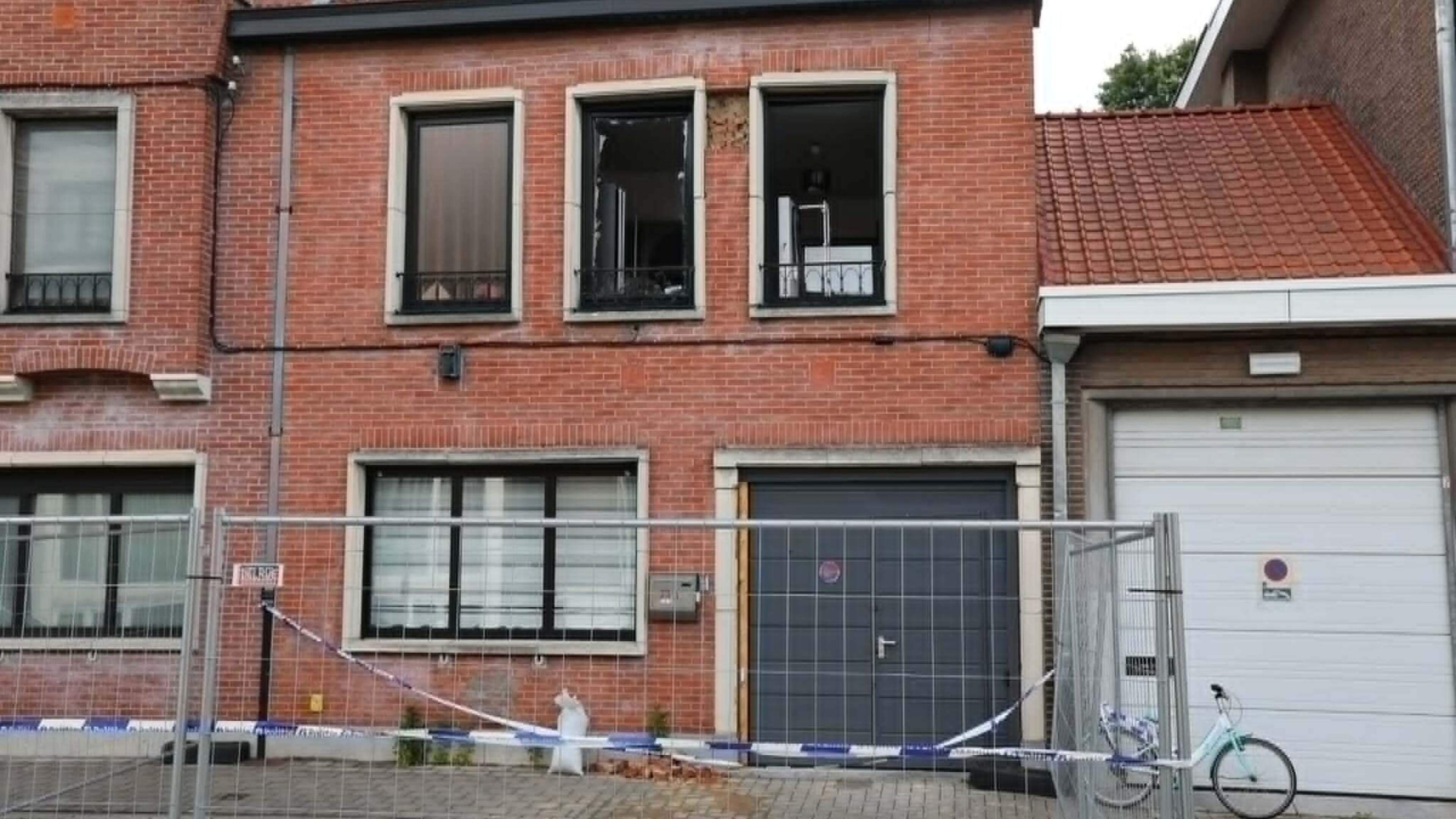 “Zelfs de dakpannen wipten op”: explosie in kinderslaapkamer