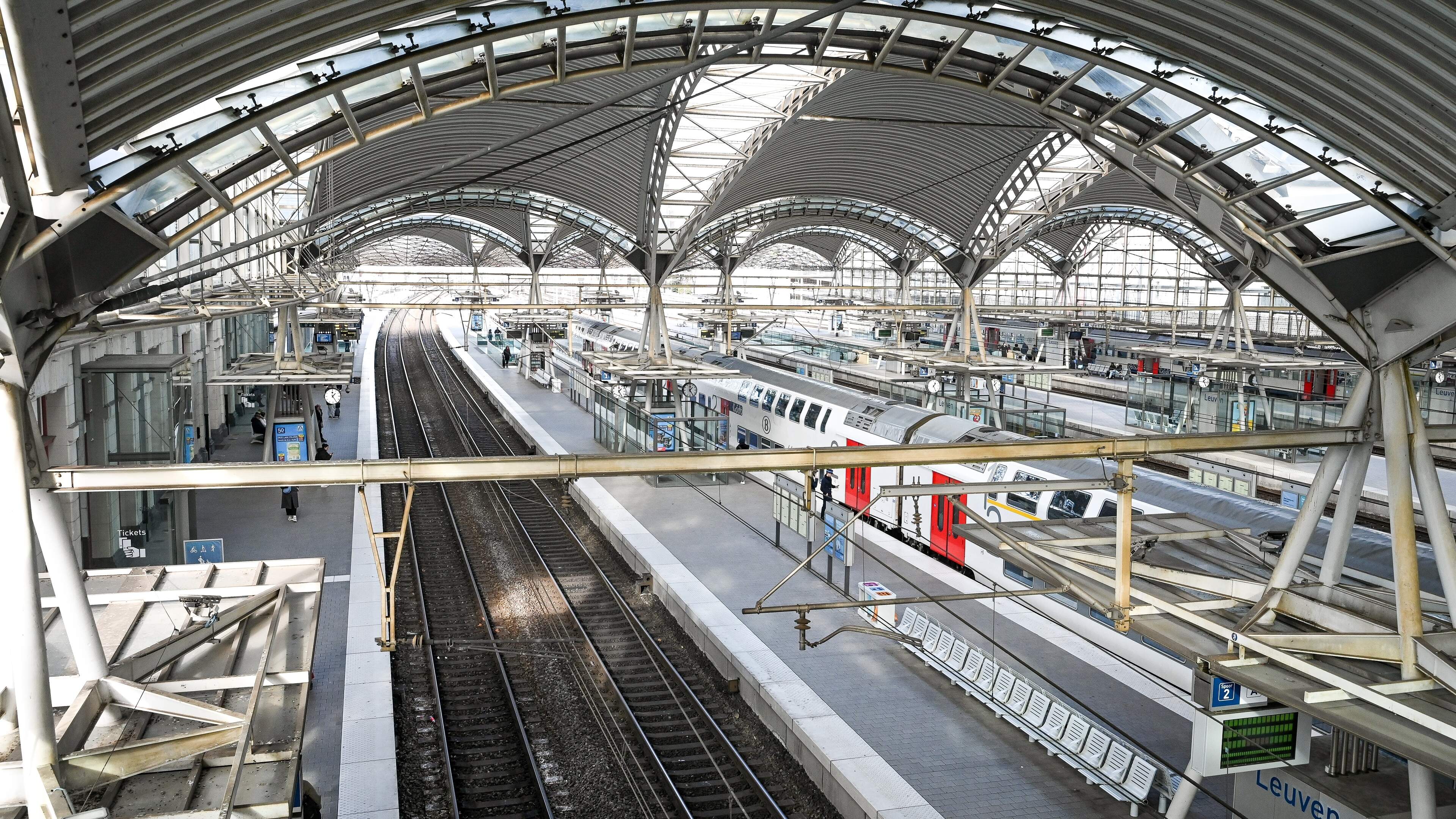 Station Leuven opnieuw vrijgegeven na vals bomalarm: treinverkeer lag meer dan twee uur stil