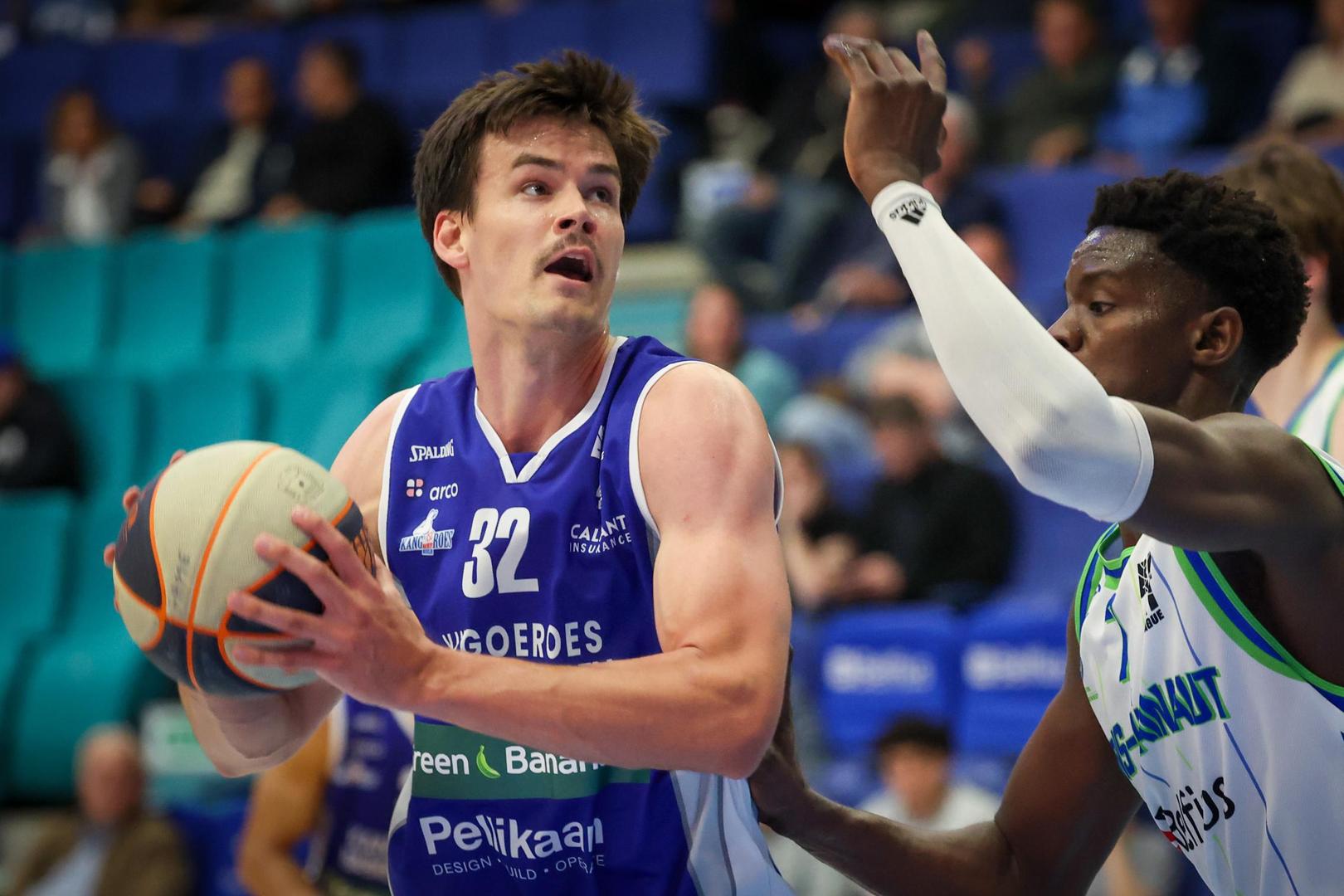 Antwerpenaar Seppe Willems is bij Kangoeroes Mechelen met een voetblessure twijfelachtig voor de derde partij van de halve finale van de play-offs tegen Limburg United.