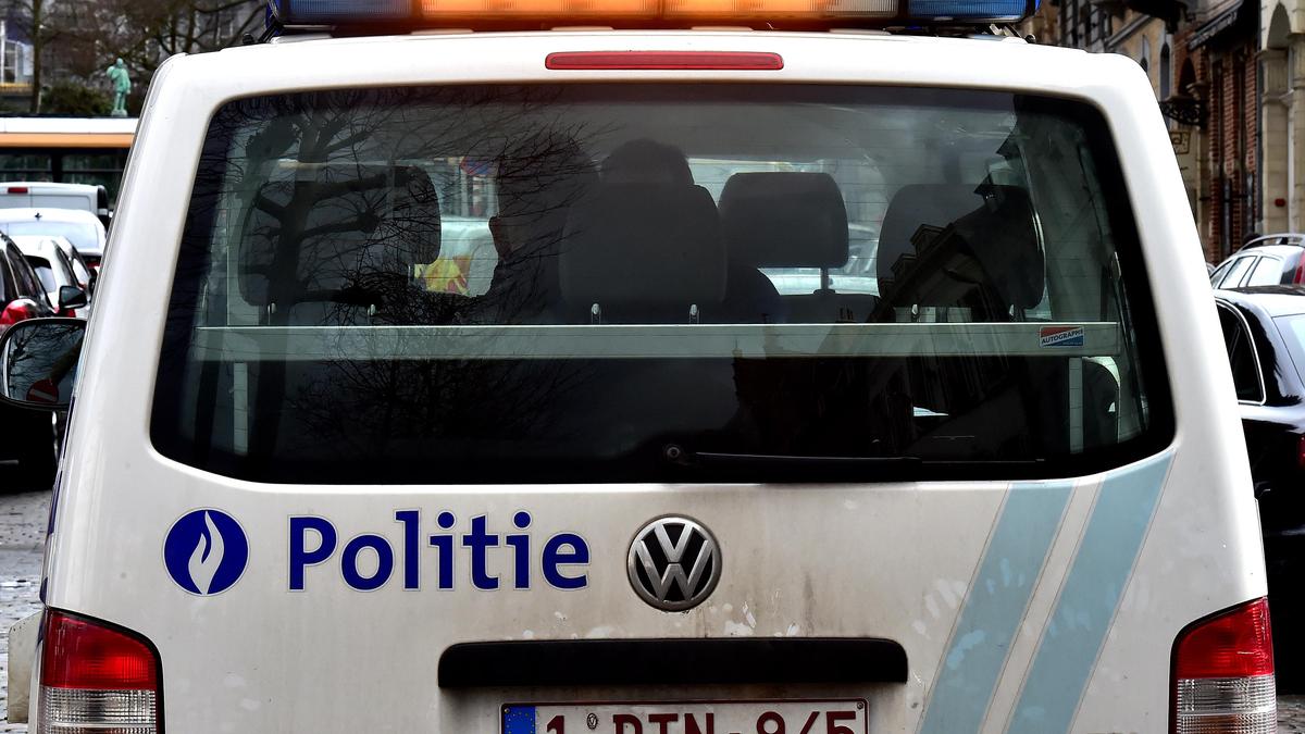 Gewapende Man Neergeschoten in Brussel: Intense Schietpartij met Politie in het Centrum