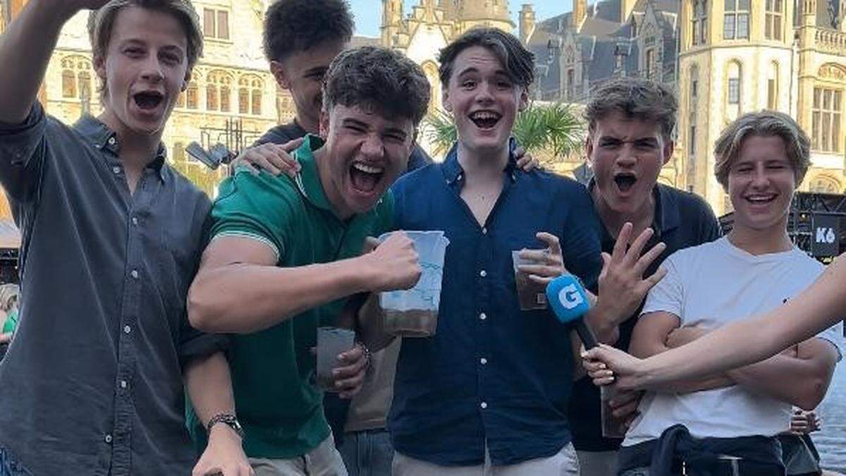 Dit was dag 1 van de Gentse Feesten: veel volk, één lekker beest en groetjes aan de moemoe