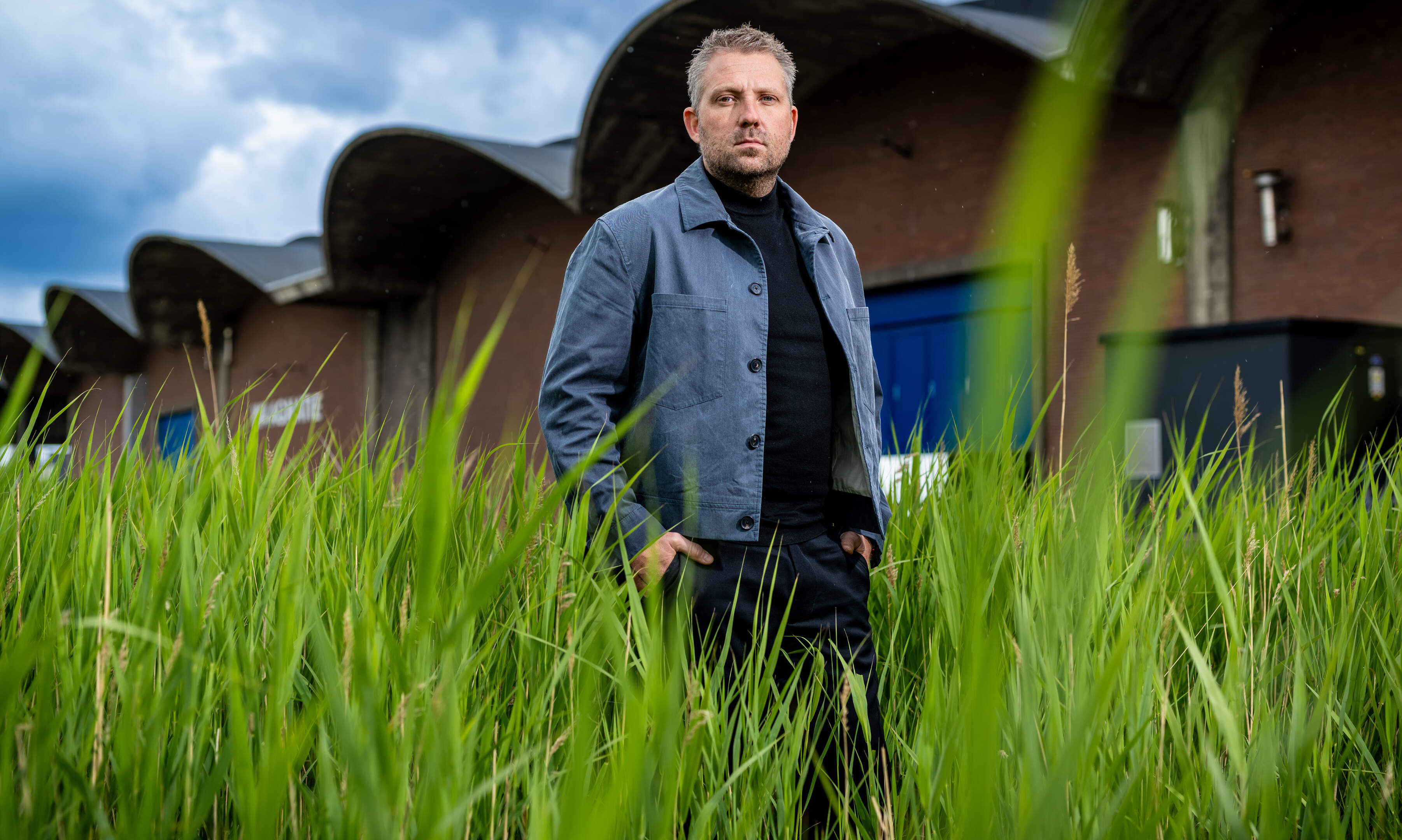 Nick Bril spreekt voor het eerst na dramatisch ongeval: “Ik voel me vaak een loser”