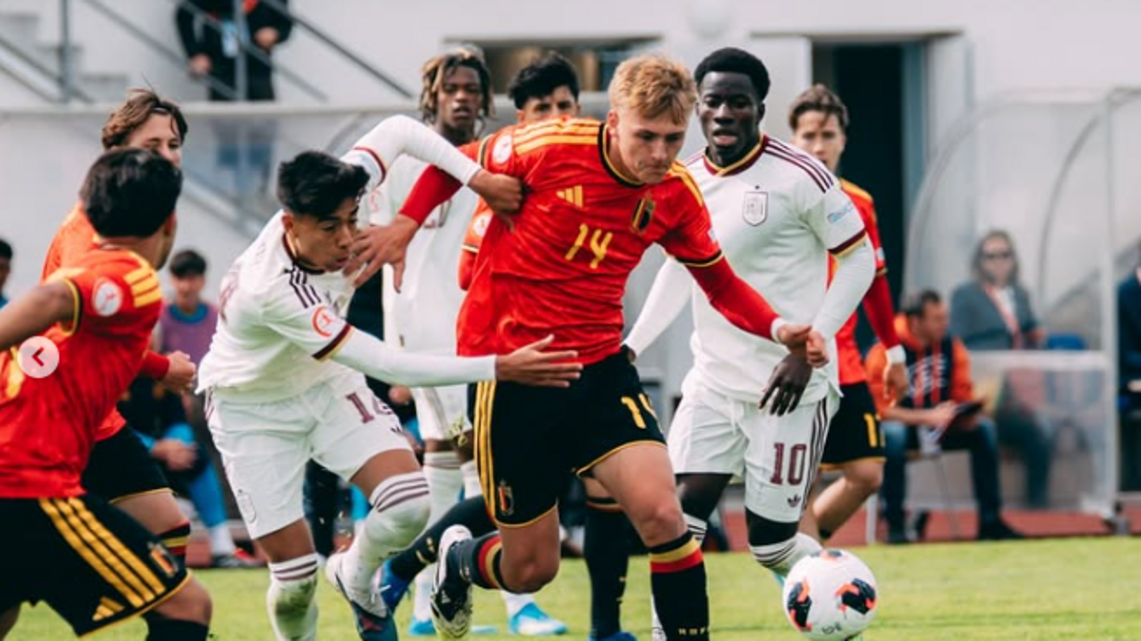 Geen tweede overwinning op rij: Jonge Duivels verliezen tweede groepsmatch tegen Spanje op EK U17