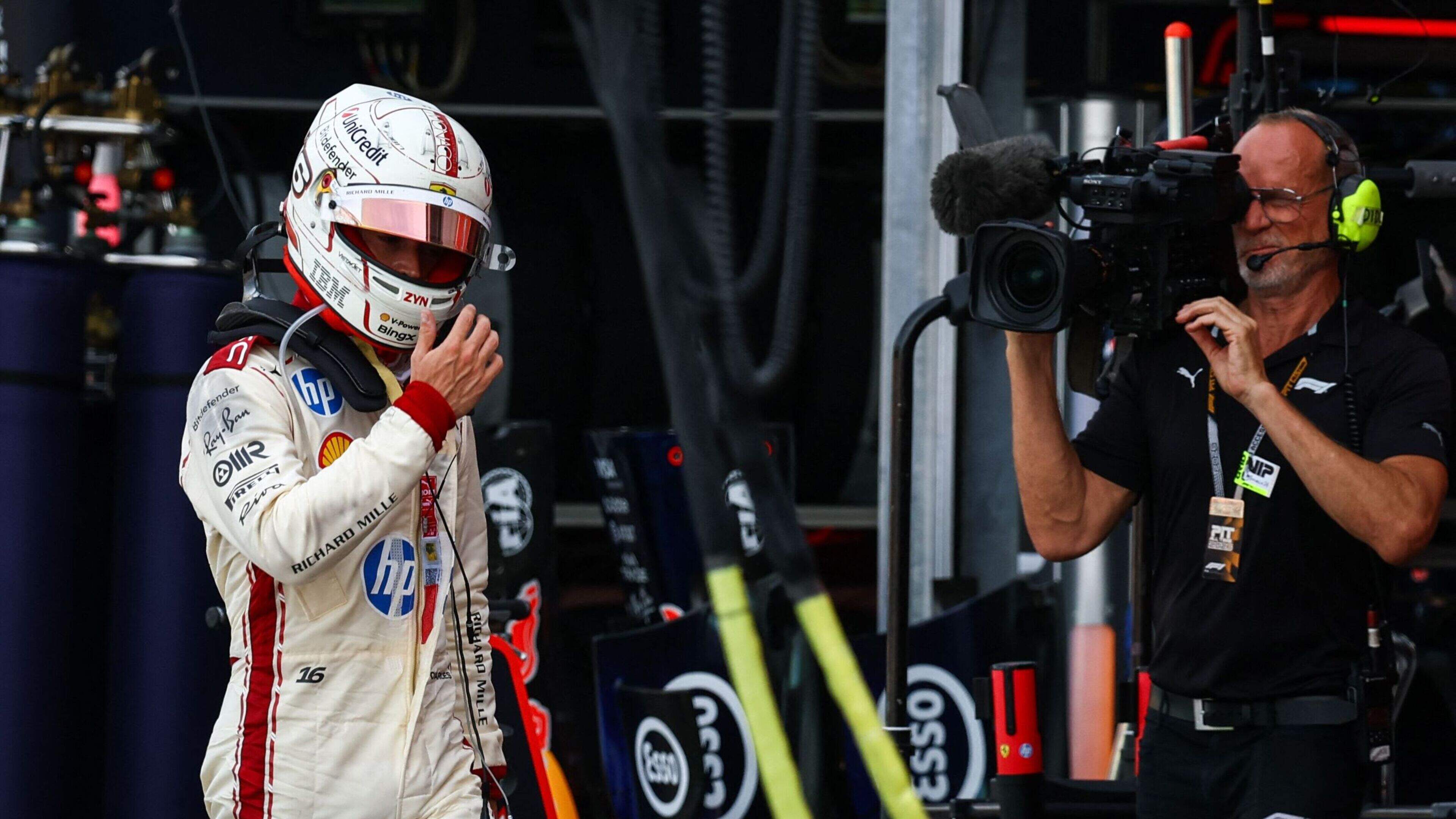 VIDEO. Charles Leclerc is woest na crash met zijn Ferrari ti