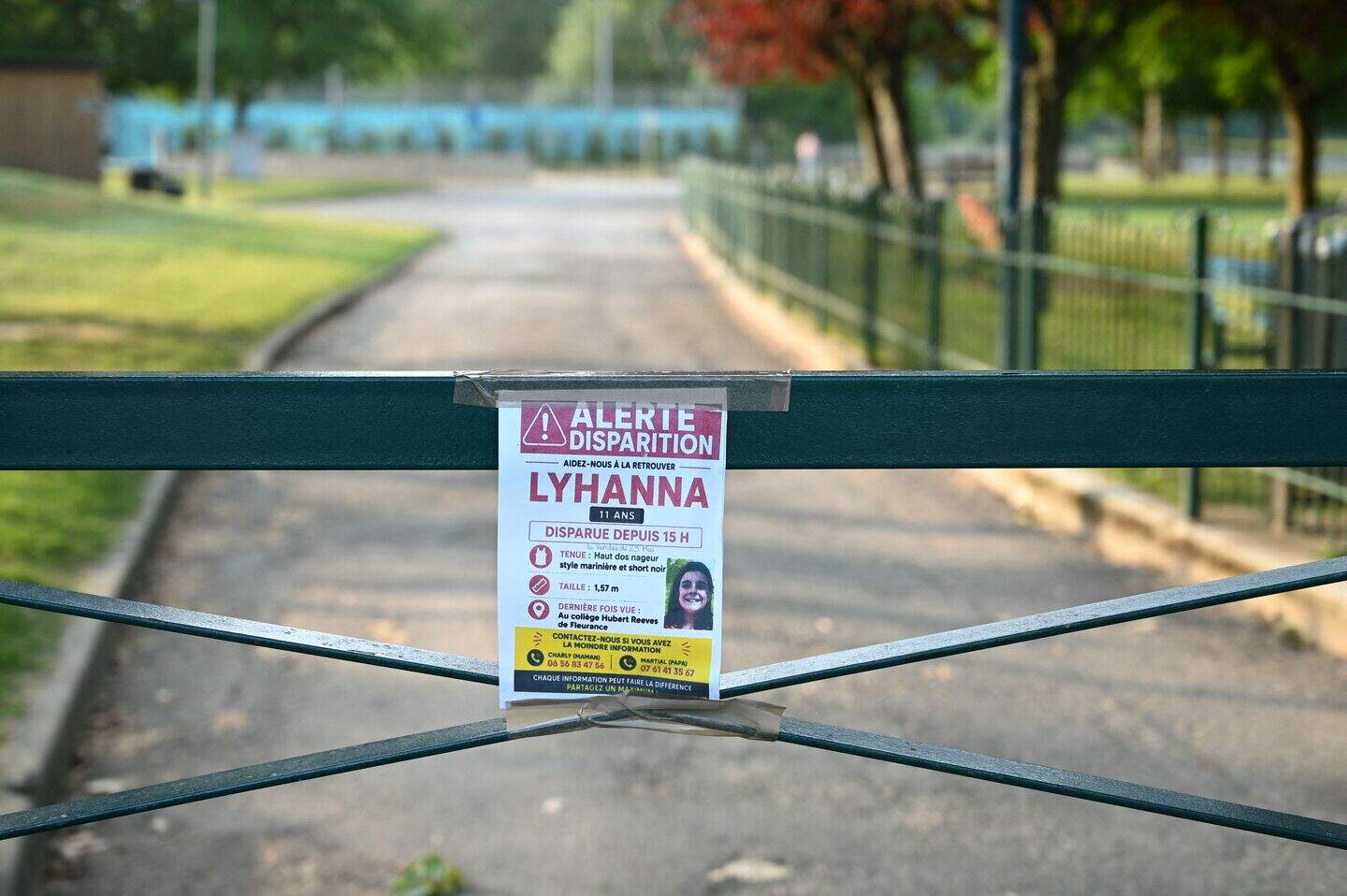 In de ruime omgeving werden opsporingsposters opgehangen.
