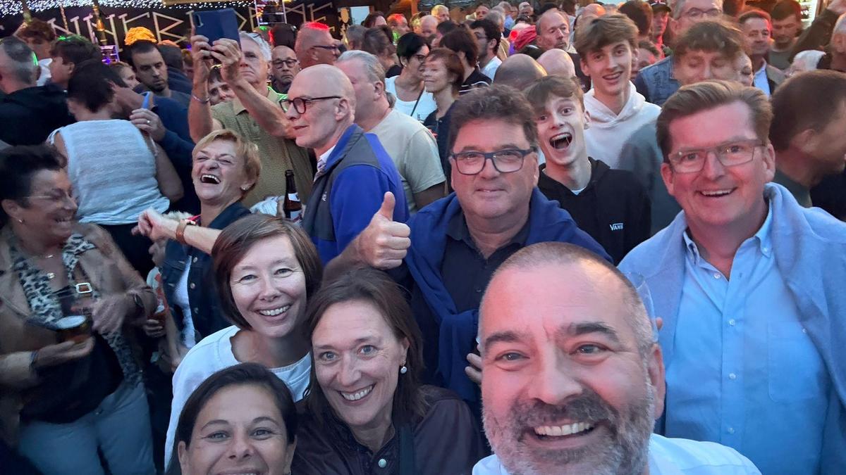 Burgemeester Filip Anthuenis onthult zijn geheime Lokerse Feesten-plek: 'Toog 5 is onze vaste stek!'