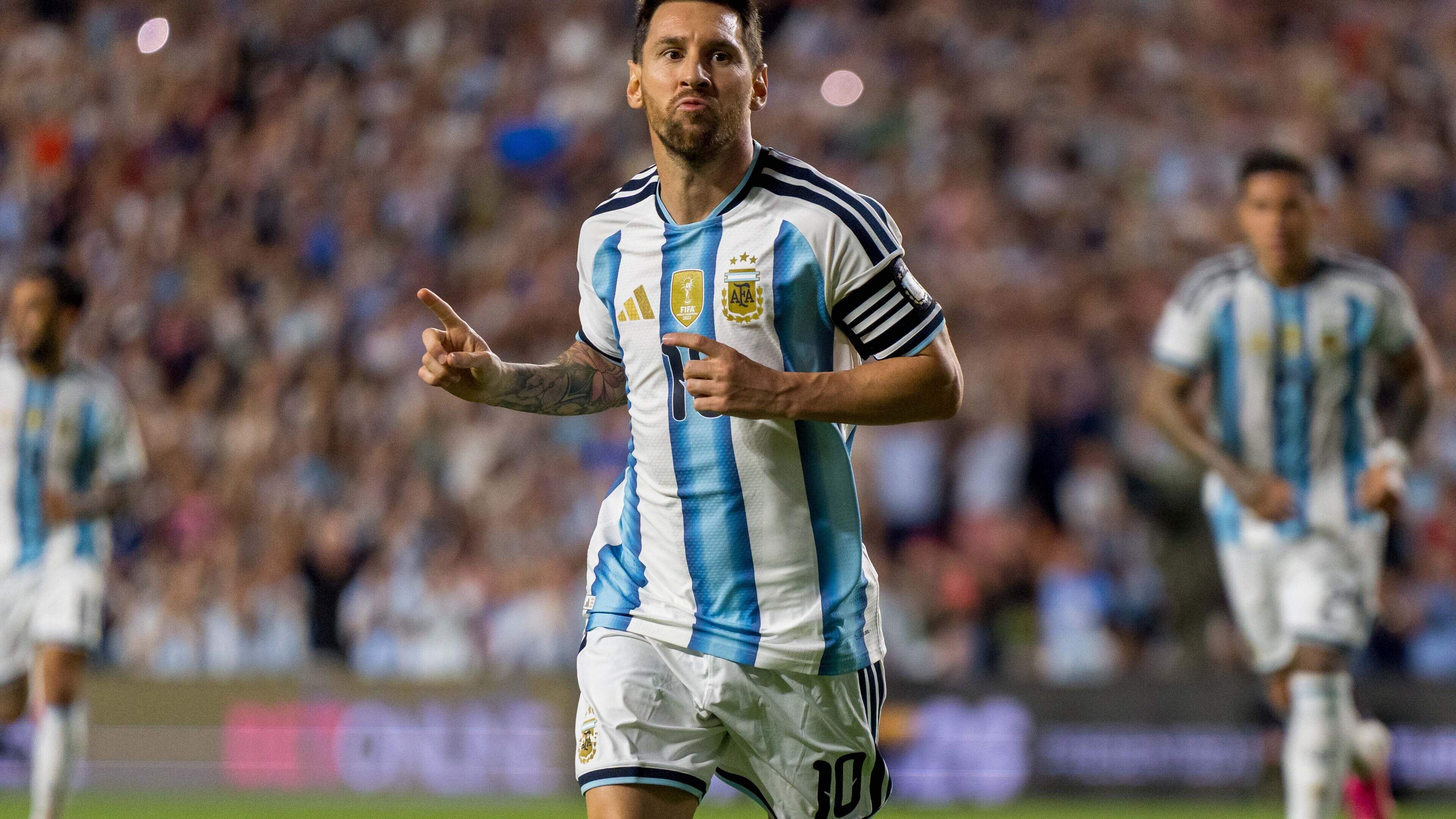 VIDEO. Argentinië haalt opgelucht adem: Lionel Messi scoort 