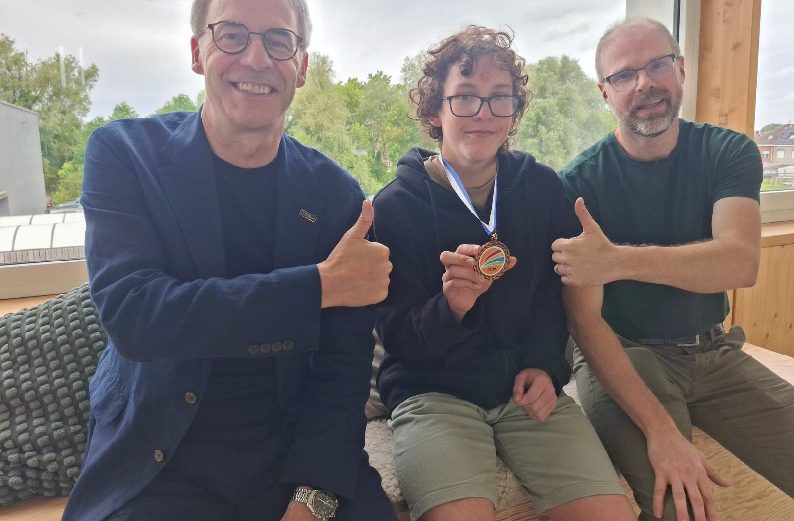 Jenne haalt brons op Junior Olympiade Natuurwetenschappen: “Een straffe ...