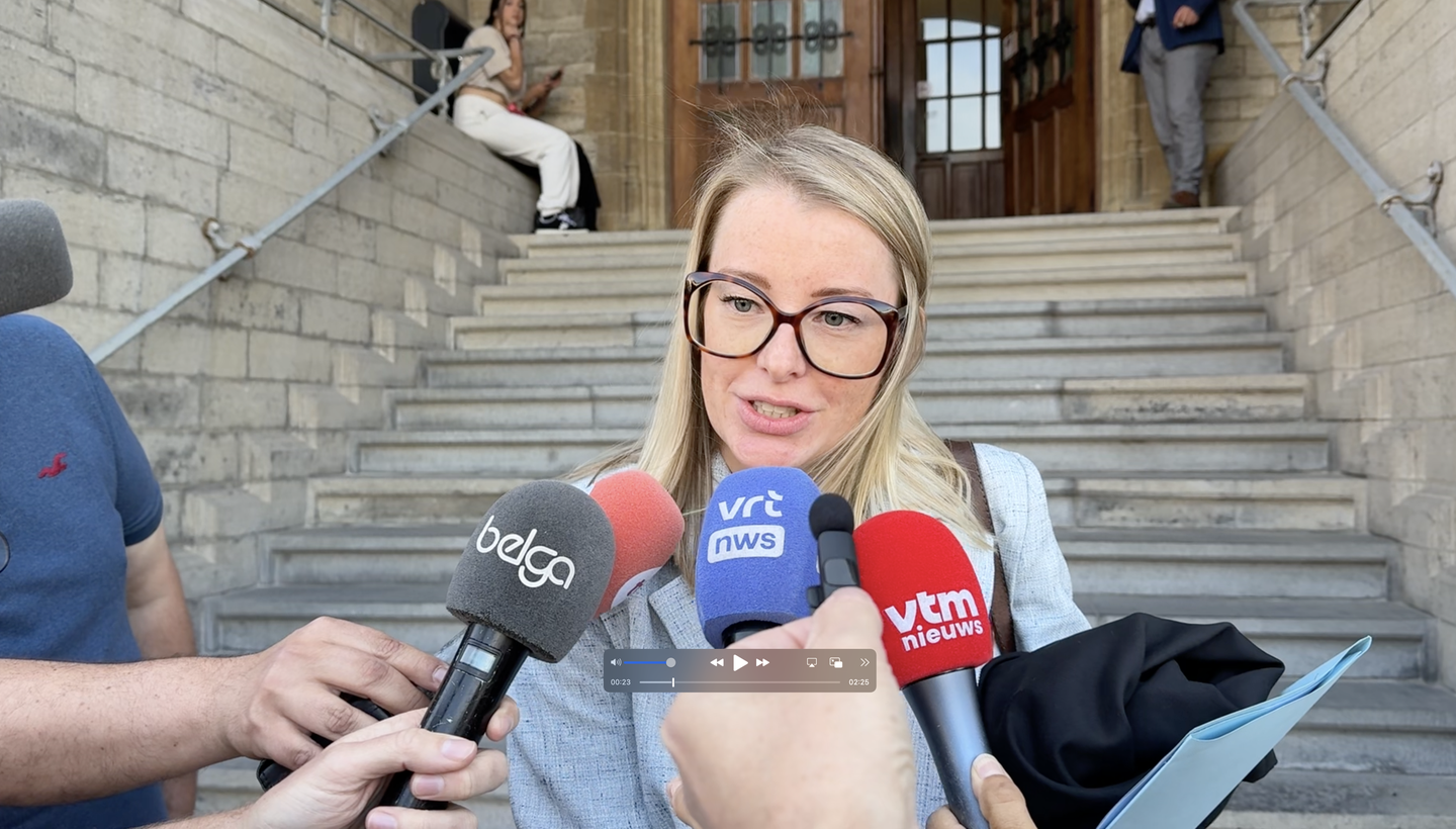 Sofie Provenier gaf na afloop geen commentaar op de gestelde vragen.