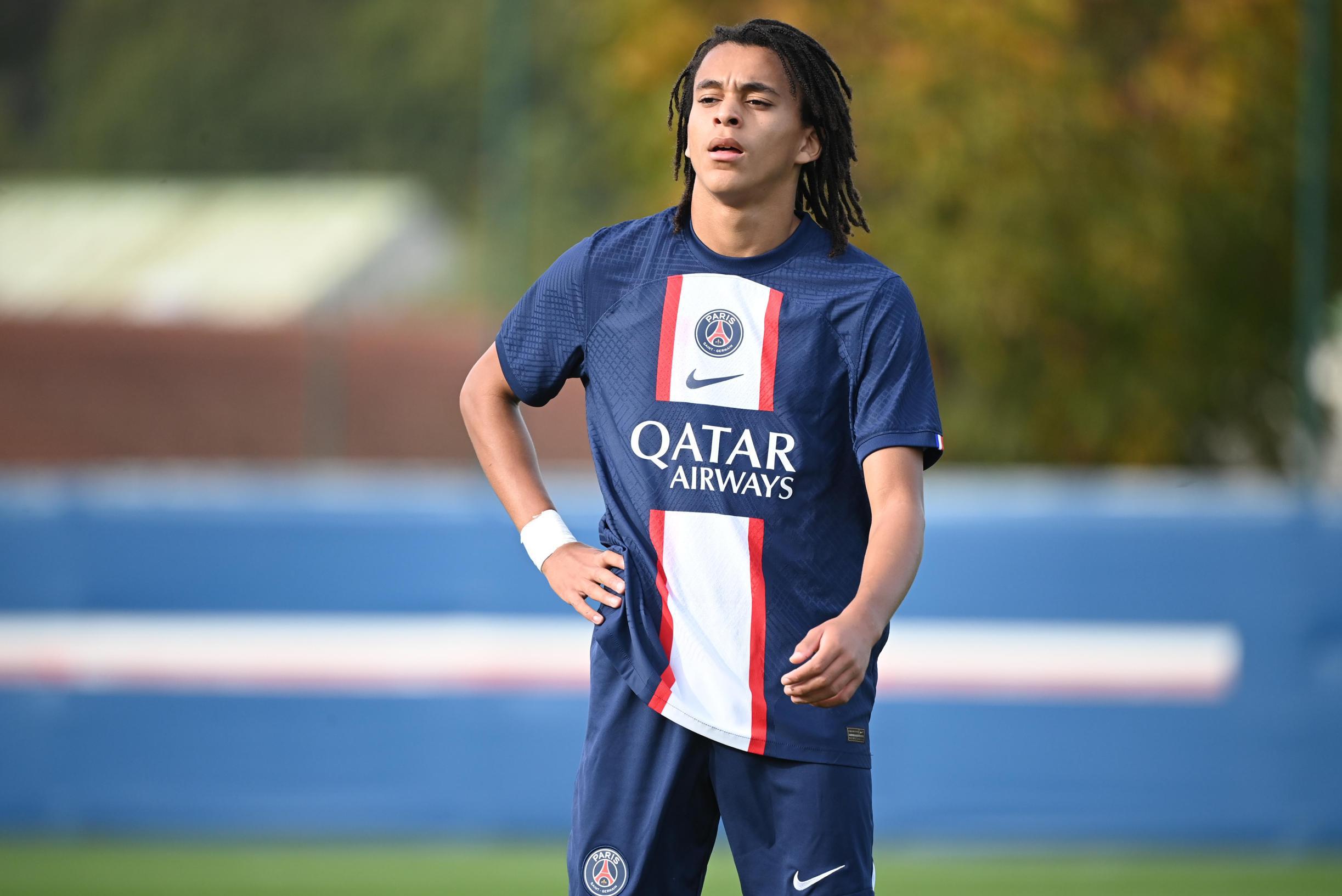 Ethan Mbappe Het 15 jarige Broertje Van Kylian Debuteert In Eerste ethan-mbappe-het-15-jarige-broertje-van-kylian-debuteert-in-eerste
