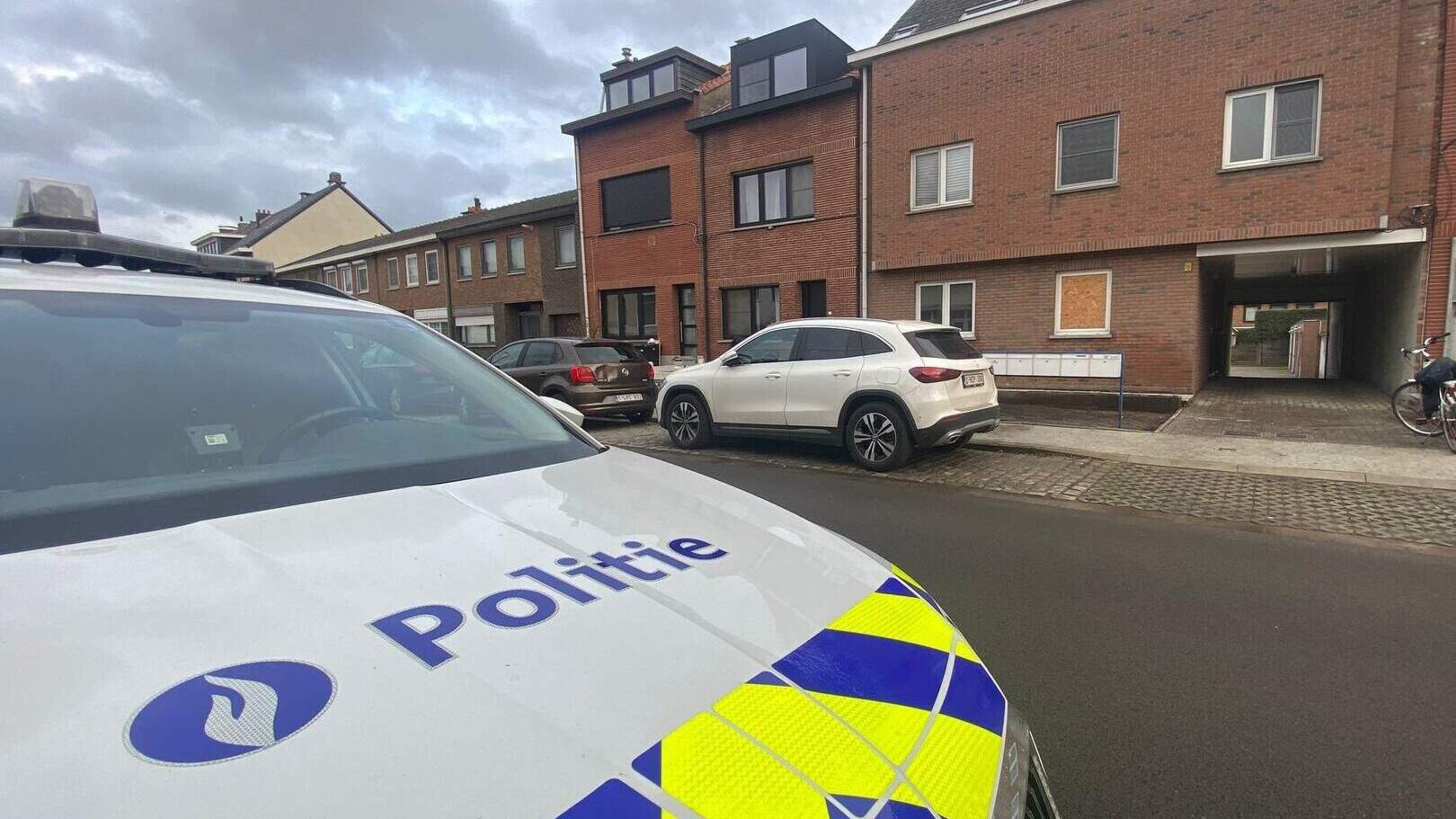Man (36) raakt zwaargewond bij schermutseling met vader (61) tijdens renovatiewerken: “Onderzoek naa