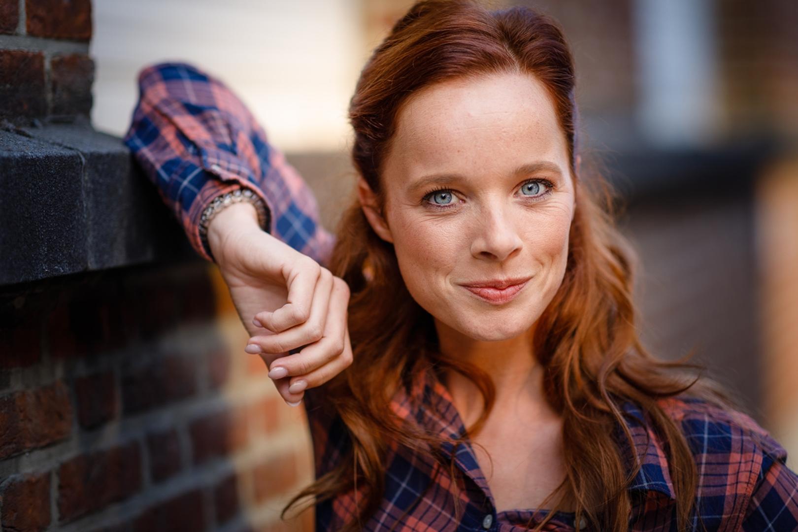 Thuis'-actrice Daphne Paelinck deelt foto van borstvoeding “om andere  mama's te steunen” | GVA