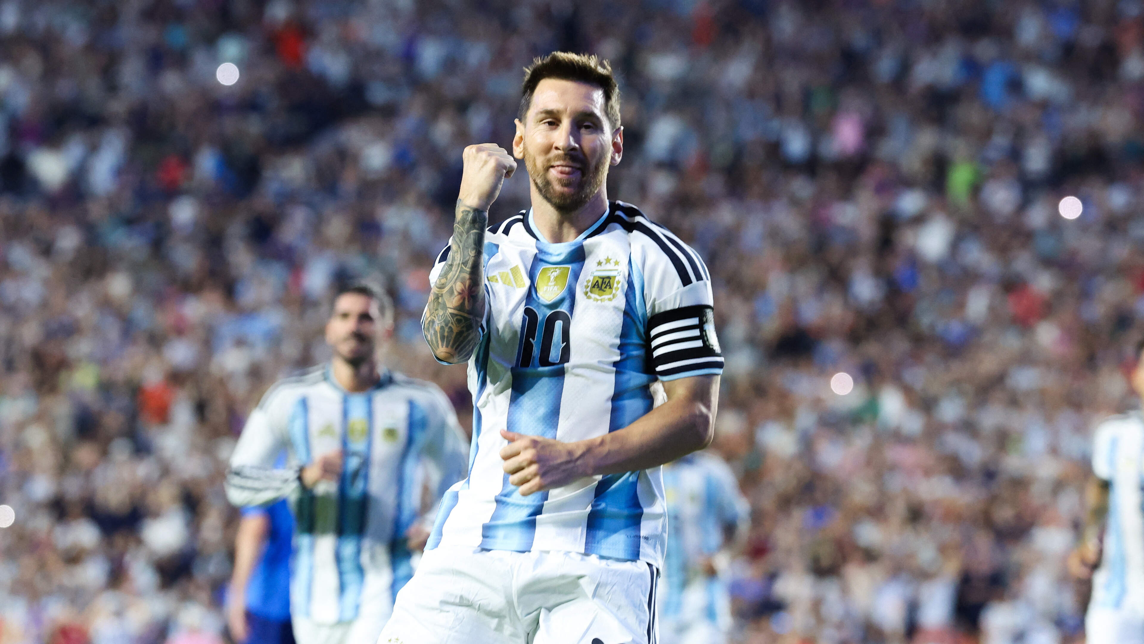 Argentinië haalt opgelucht adem: Lionel Messi scoort als inv