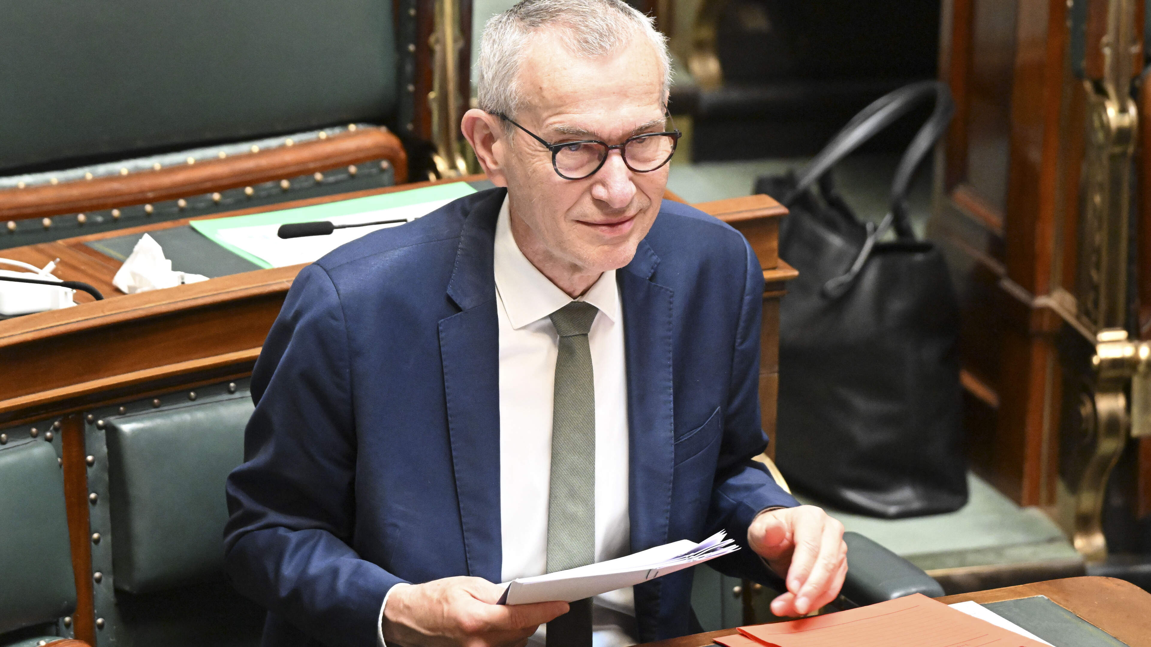 Vandenbroucke clasht met N-VA en MR over verhoogde tegemoetkoming: “Hoe hypocriet kunt u zijn?”