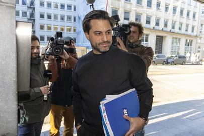 MR-voorzitter Georges-Louis Bouchez ontkent dat hij de kaart gebruikte om gratis te kunnen parkeren.
