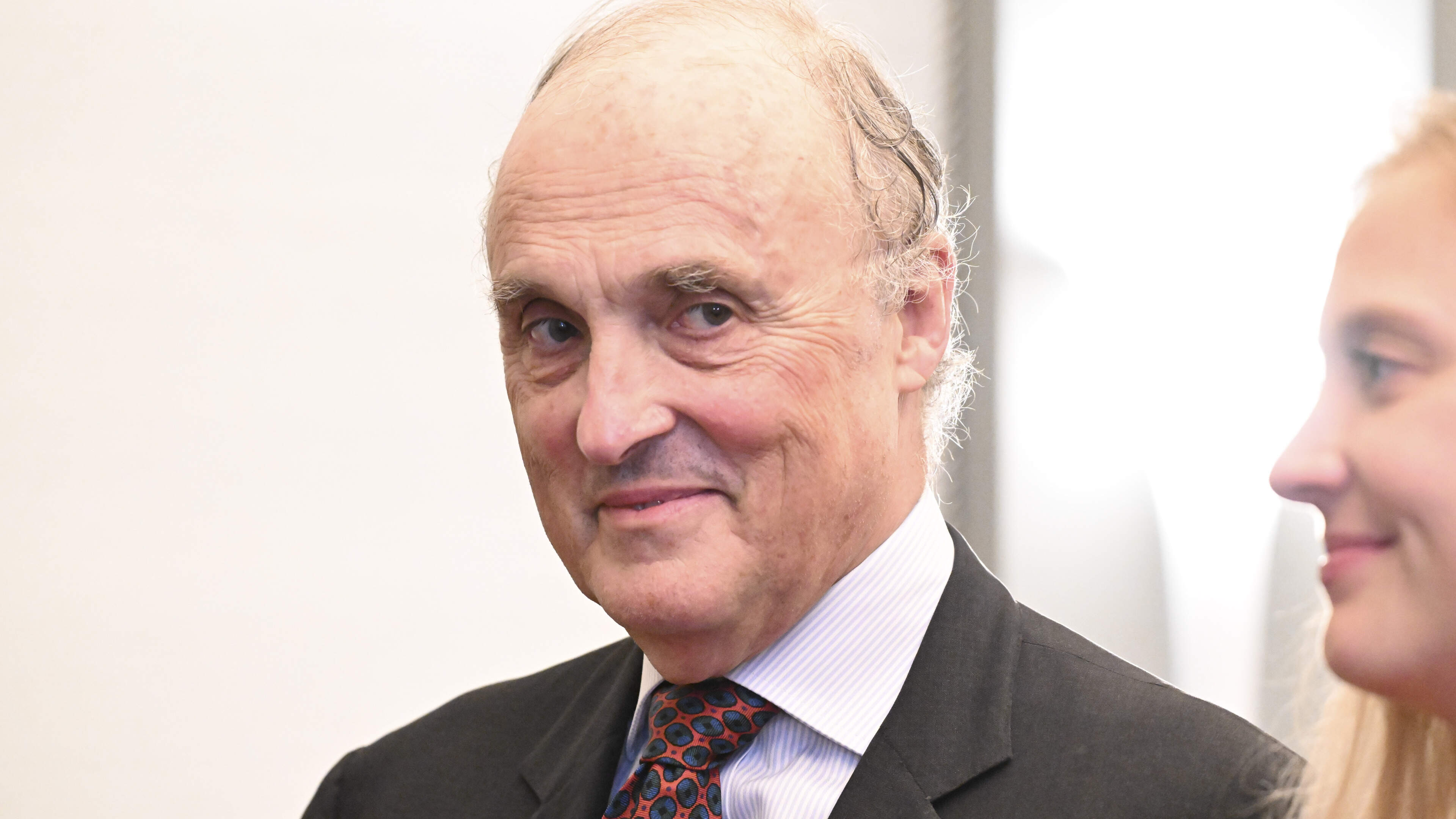 Prins Lorenz herstelt van kanker
