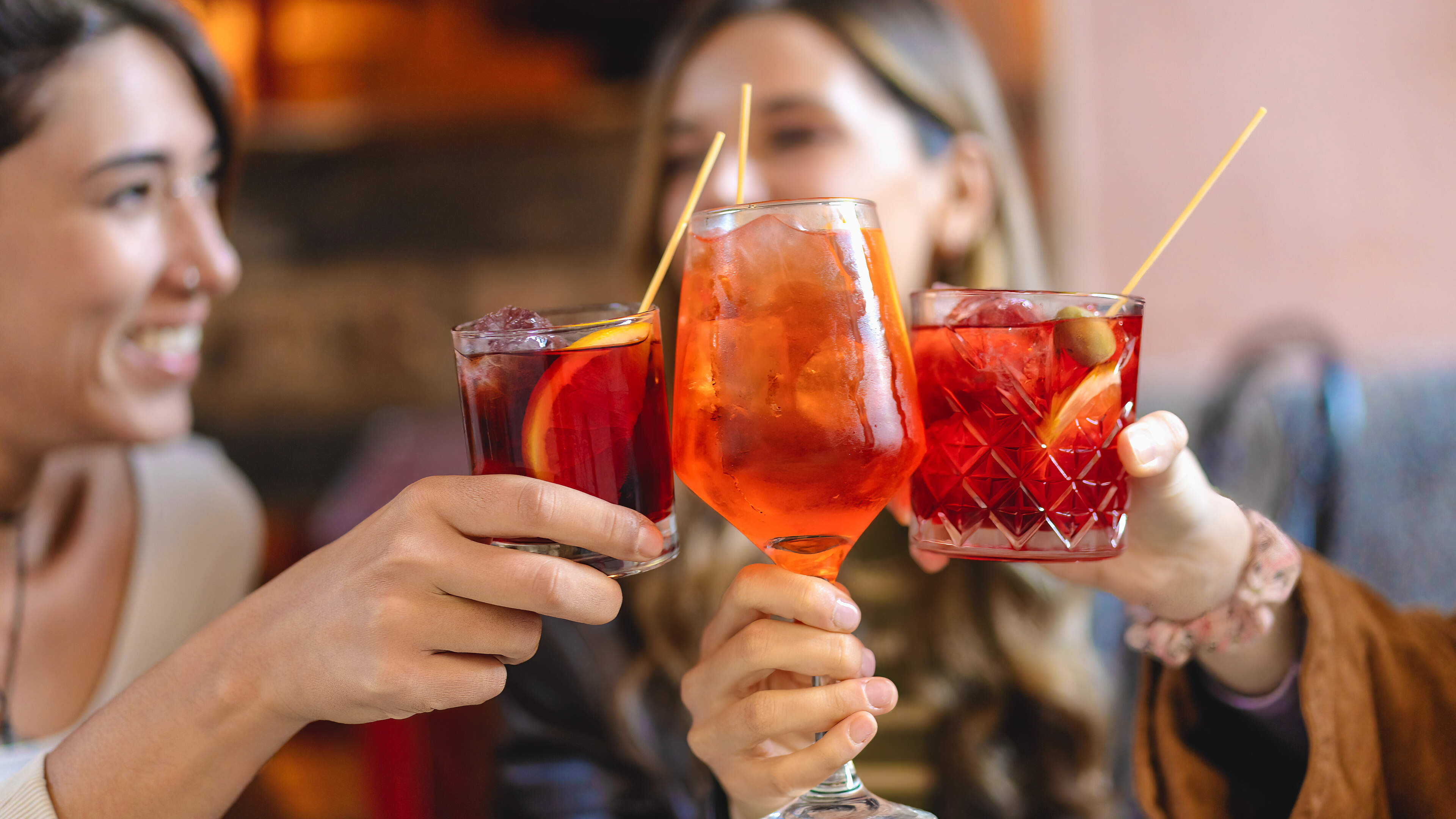 De Druglijn vraagt: “Is het altijd alcoholtijd?”