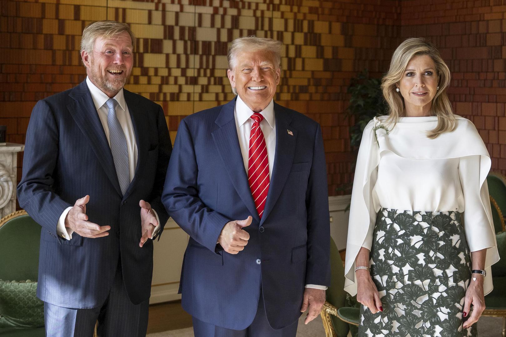 Woensdag nog met Donald Trump op de foto en enkele dagen later een kapsalon afhalen: de week van Nederlands koning Willem-Alexander was wel heel gevarieerd.
