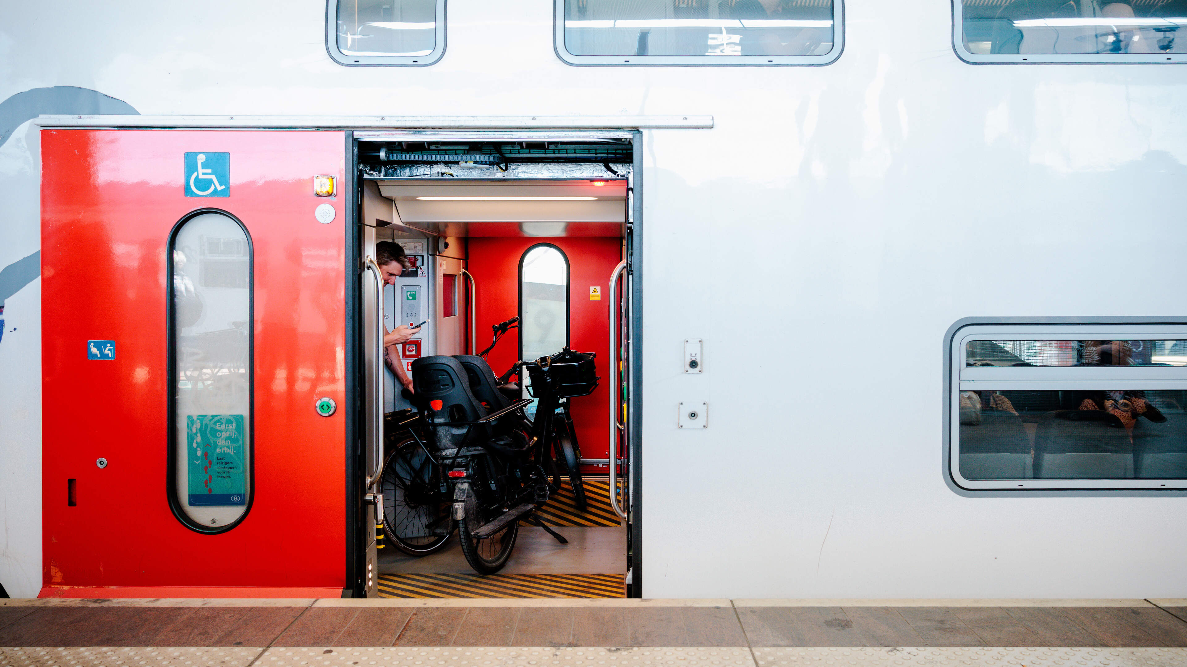NMBS: “Mensen kiezen vaker voor trein door hoge brandstofprijzen”