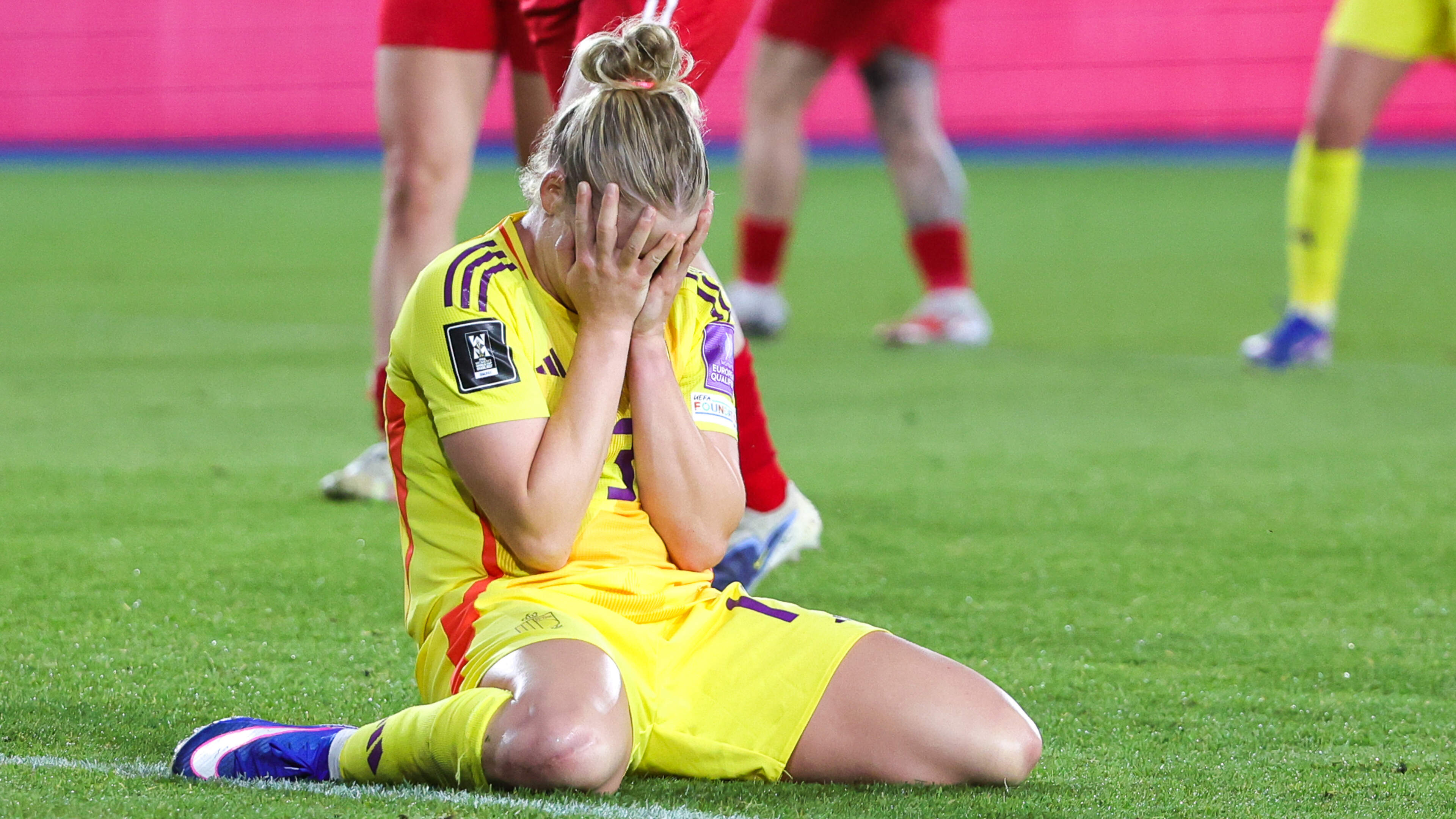 Red Flames grijpen ondanks 0-7-zege tegen Luxemburg naast gr