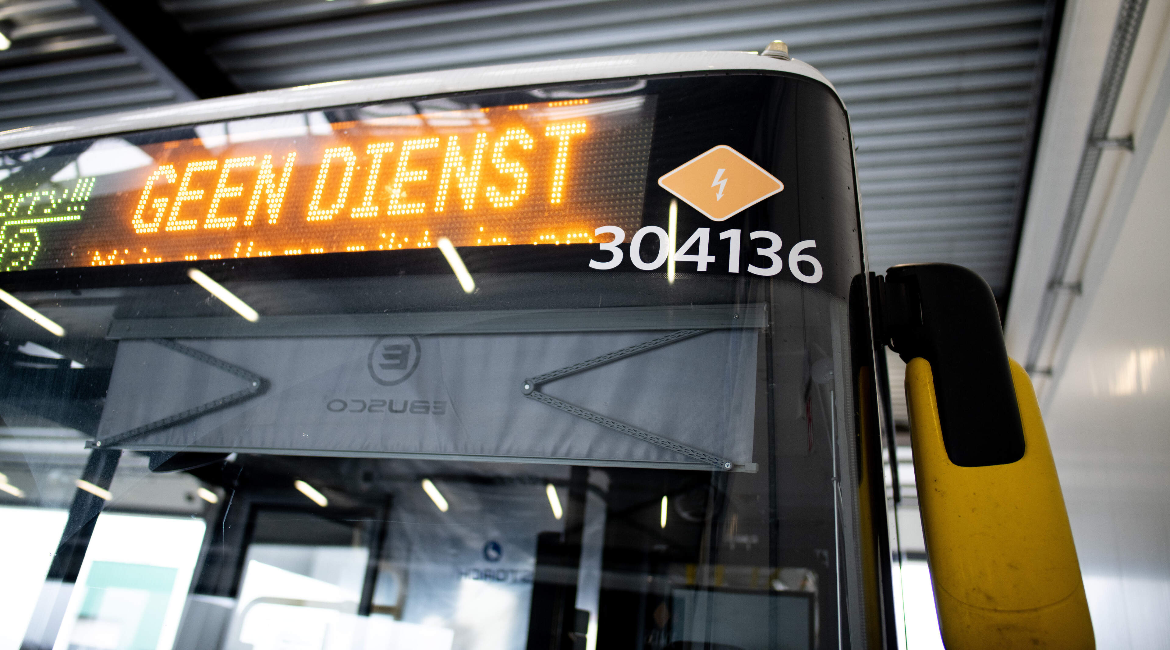 De Lijn stelt 86 elektrische bussen tijdelijk buiten dienst vanwege technisch probleem: vrijdag ook hinder verwacht in regio Hasselt