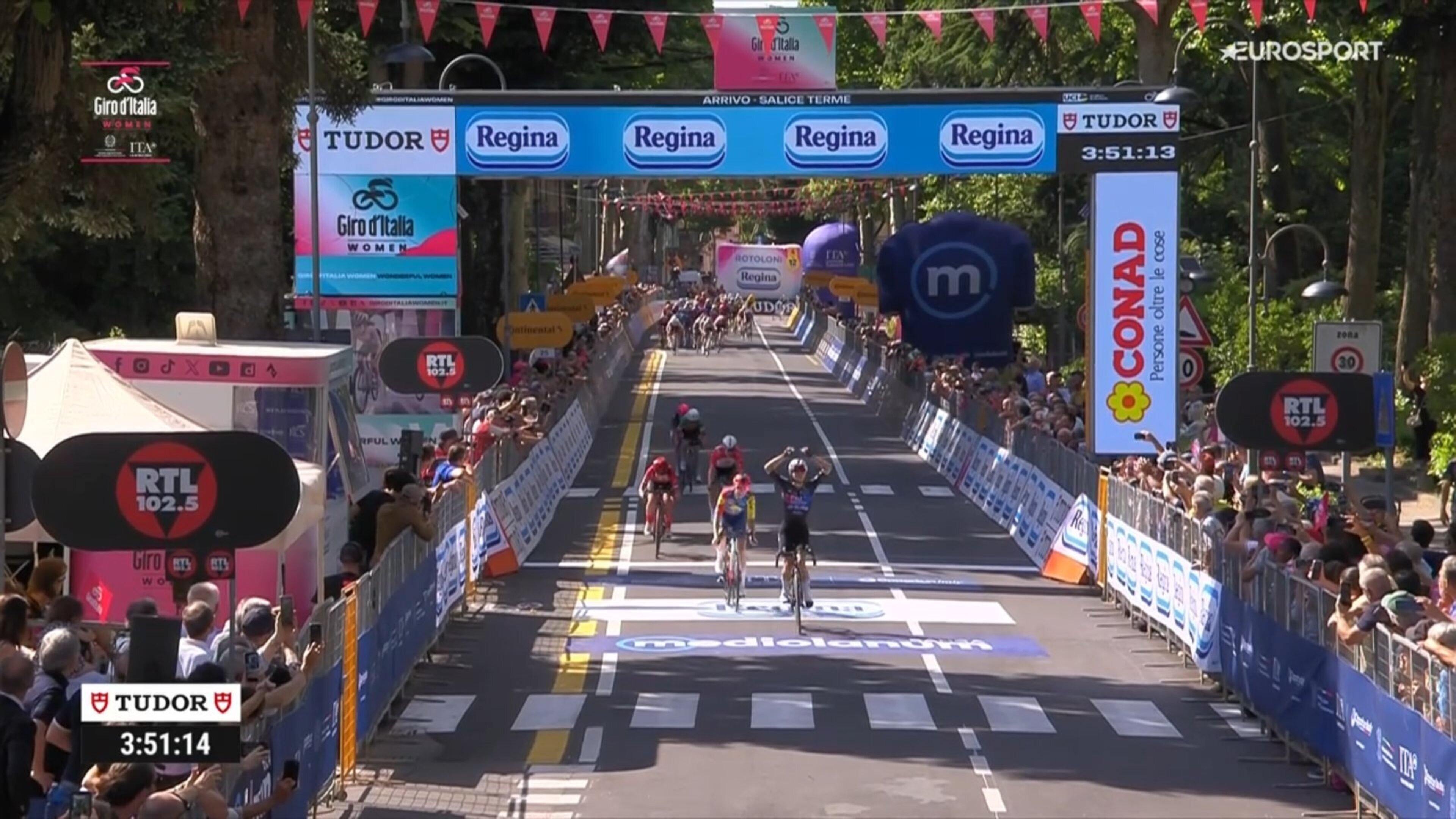 Lucinda Brand moet de duimen leggen voor Franse sensatie Célia Gery in Giro Donne