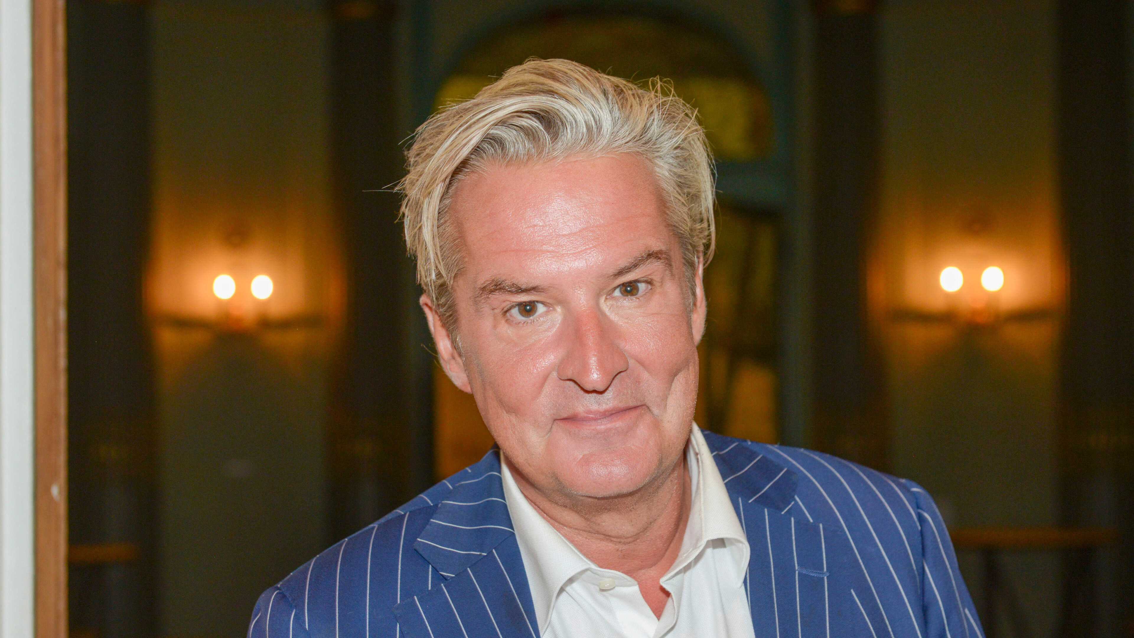 Hans Otten (55) overleden: de man die na decennia in de media koos voor  zijn eigen hotel-restaurant | HBVL