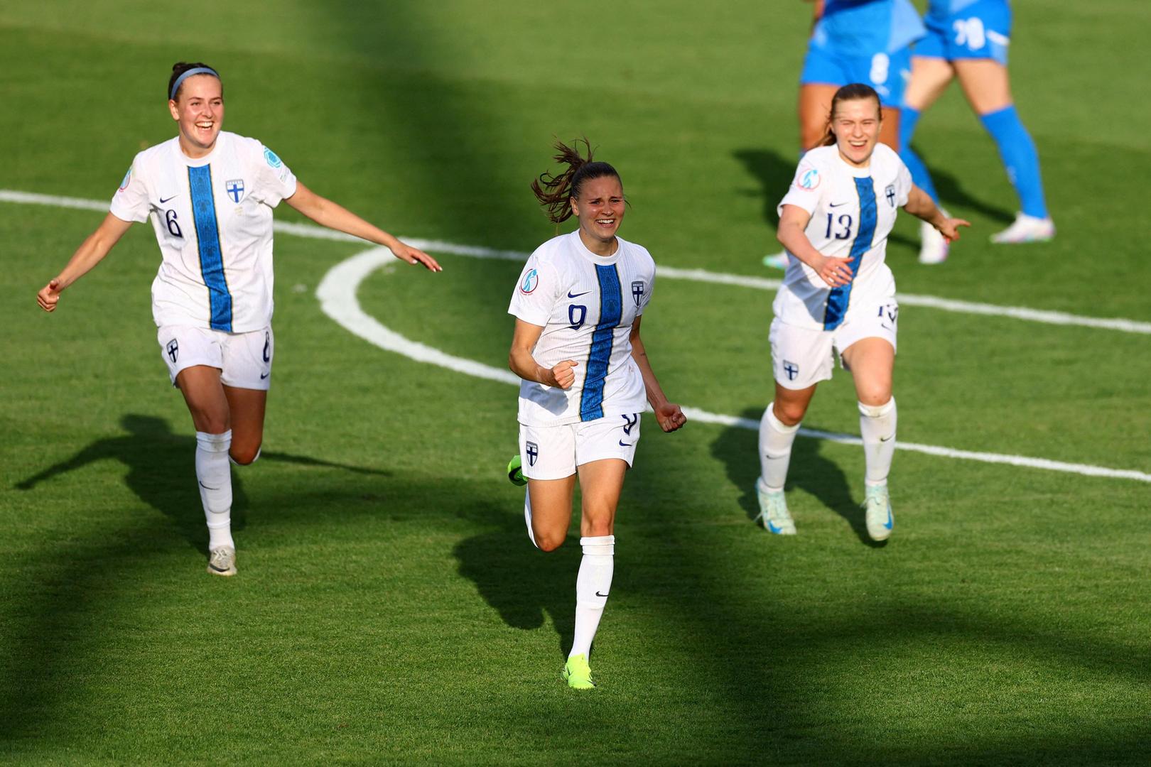 Soccer Football - UEFA Women's Euro 2025 - Group A - Iceland v Finland - Stockhorn Arena, Thun, Switzerland - July 2, 2025
Finland's Katariina Kosola celebrates scoring their first goal with teammates REUTERS/Piroschka Van De Wouw     TPX IMAGES OF THE DAY     