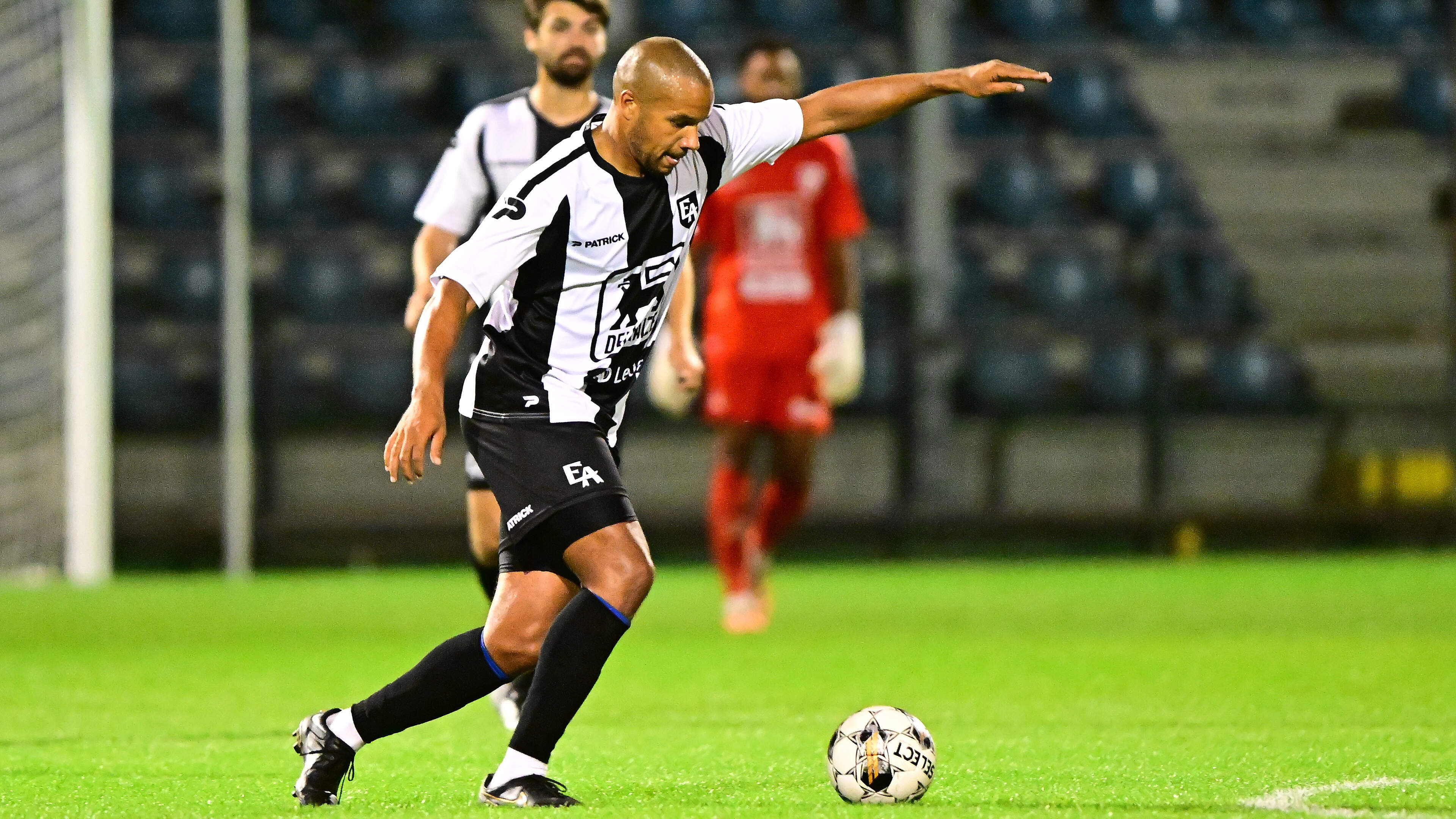 Vadis Odjidja stopt op 37-jarige leeftijd met voetballen