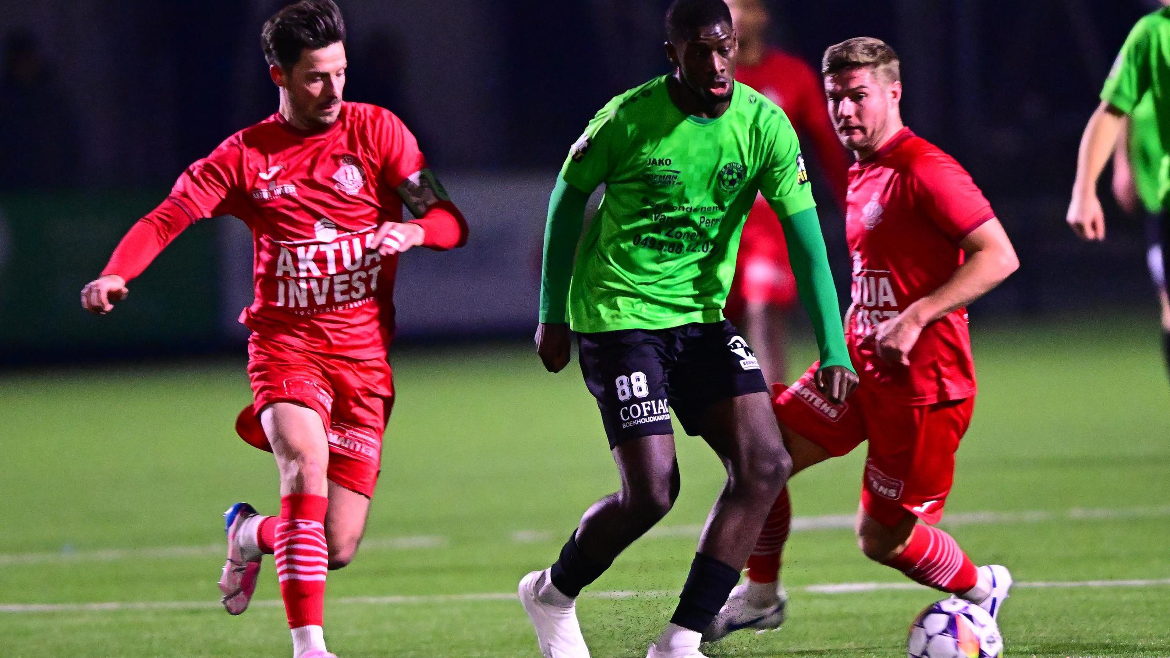 KVK Ninove-middenvelder Alain Lufira gegeerd door KSC Lokeren-Temse en Sporting Hasselt