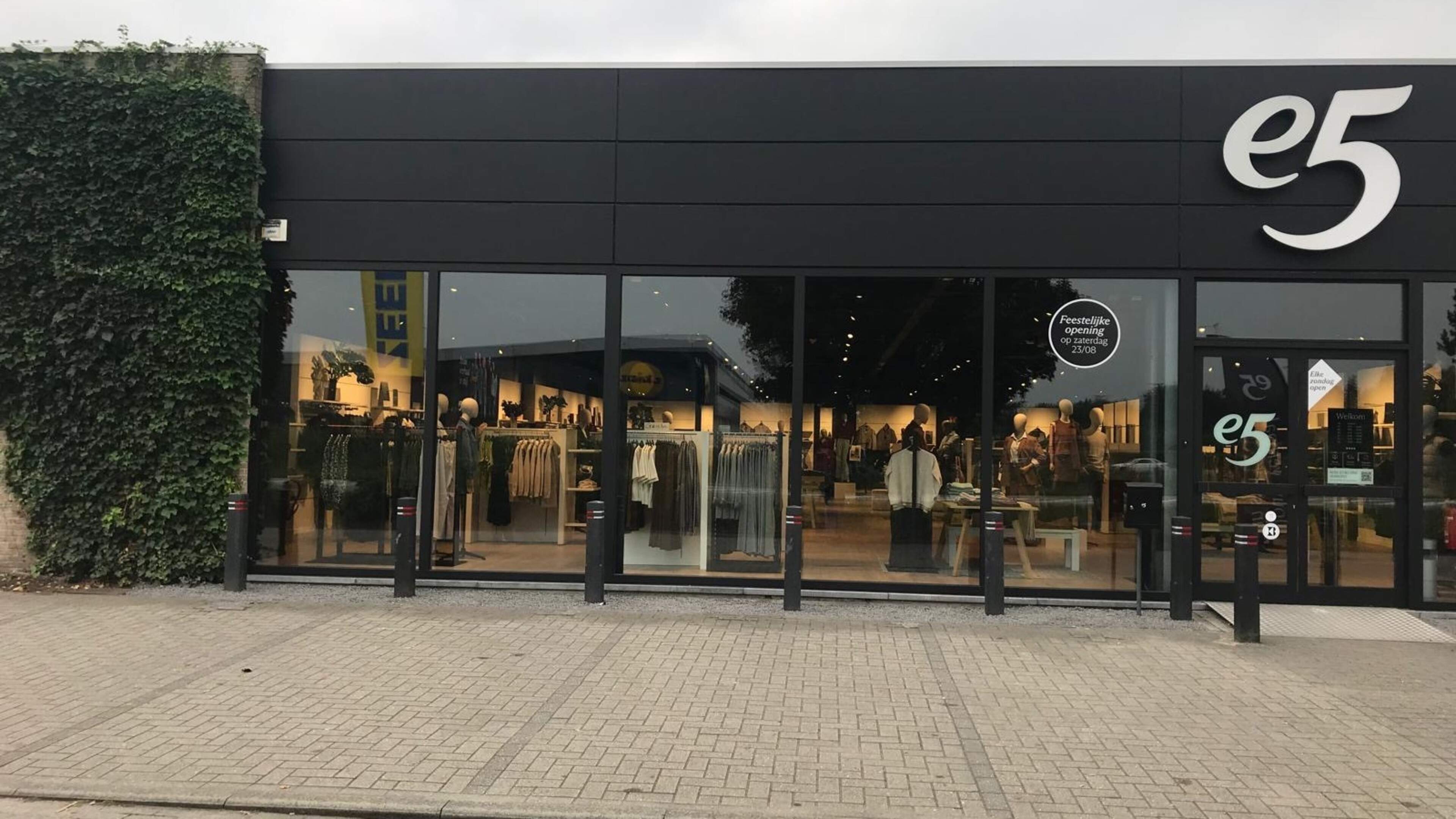 Kledingketen e5 opende een nieuwe boetiek in voormalig Casa-pand in Kampenhout