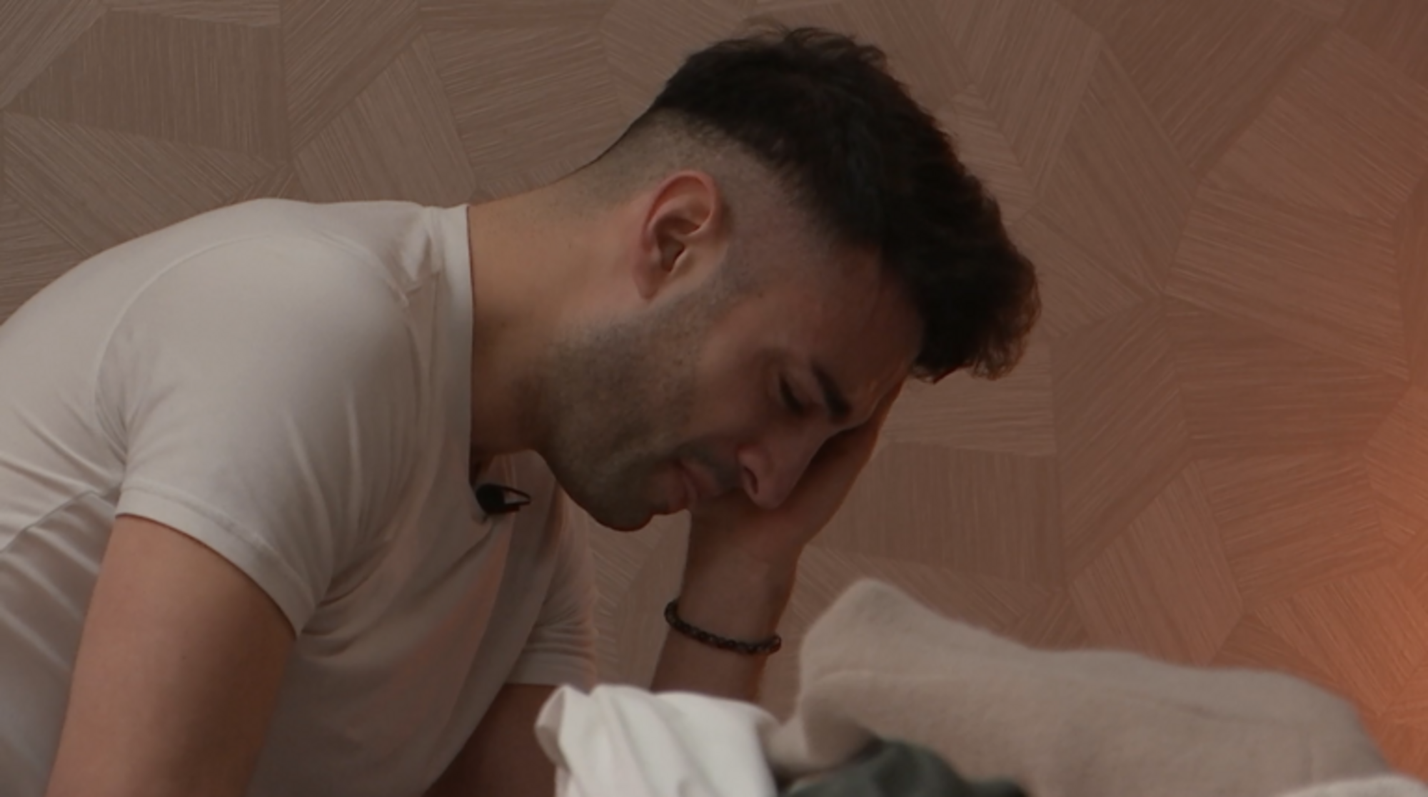 'Big brother'-winnaar Salar onderbreekt tv-opnames na vreselijk nieuws:  “Echt hartverscheurend” | Nieuwsblad