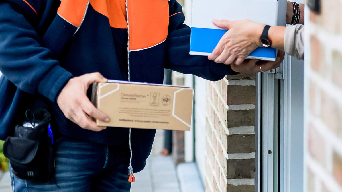 Miljoenenboete voor PostNL omdat post te laat komt | HBVL