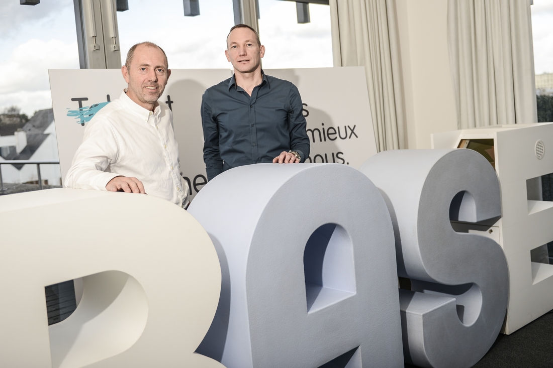 Base nu ook weer officieel Base | Nieuwsblad