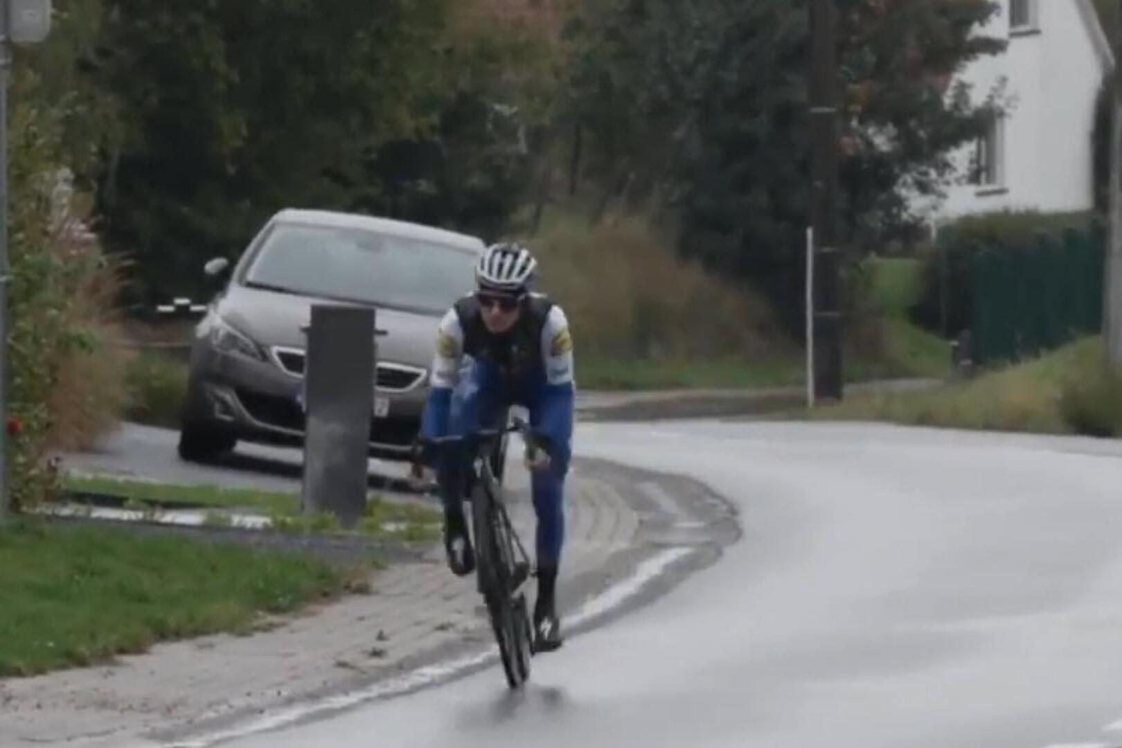Op de dag dat hij had moeten starten in de Giro: Remco Evenepoel traint ...