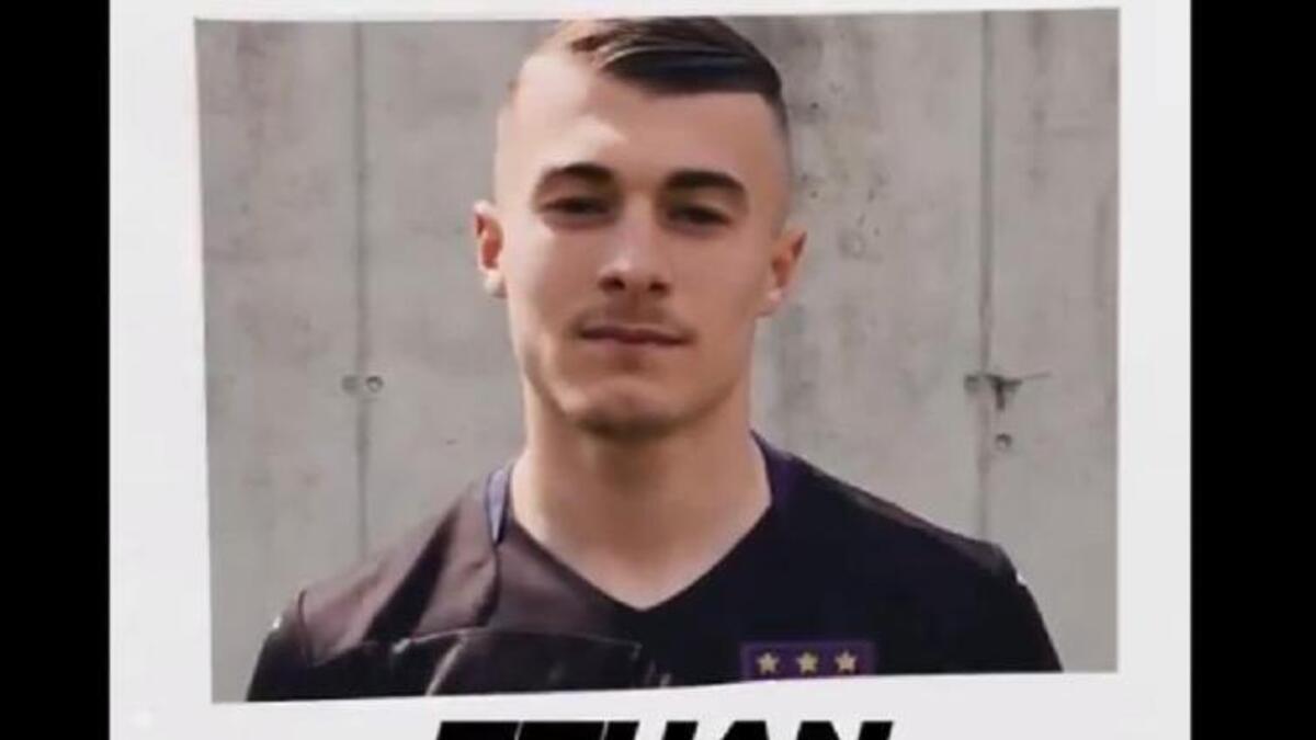 Verdediger Ethan Butera (15) ondertekent eerste profcontract bij ...