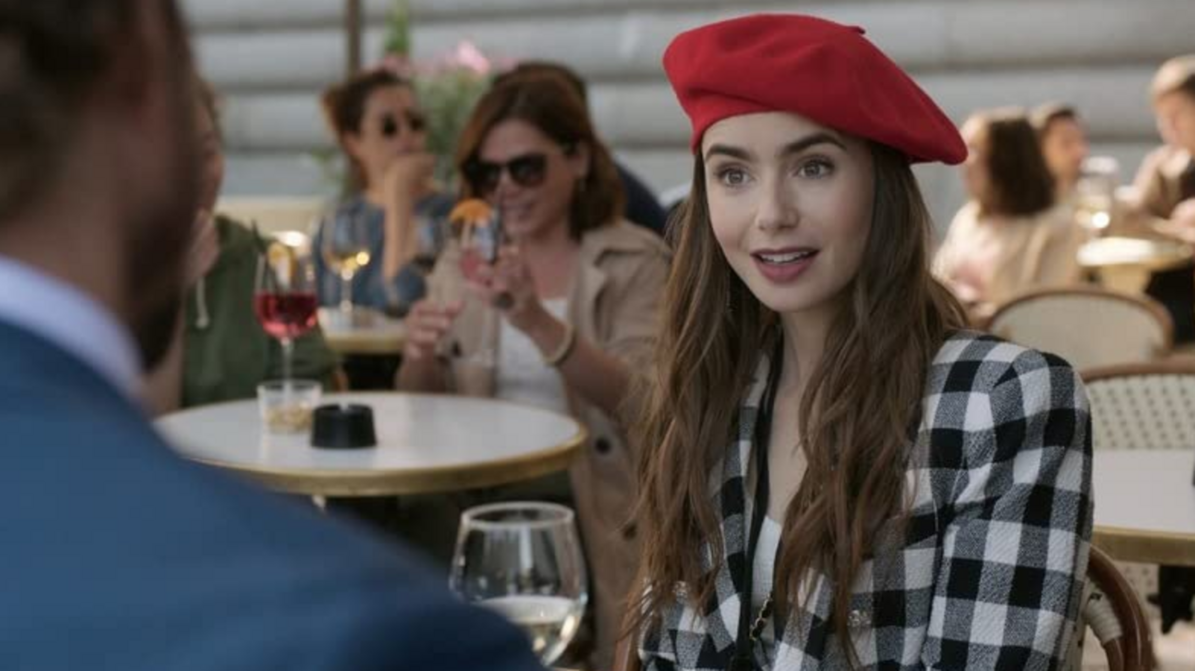 Zesde seizoen ‘Emily in Paris’ wordt het laatste