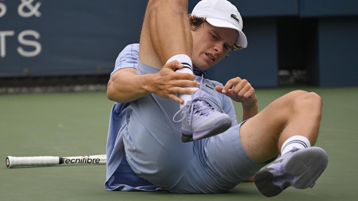 Domper voor toptalent Alexander Blockx (20): “Gescheurde ligamenten ...
